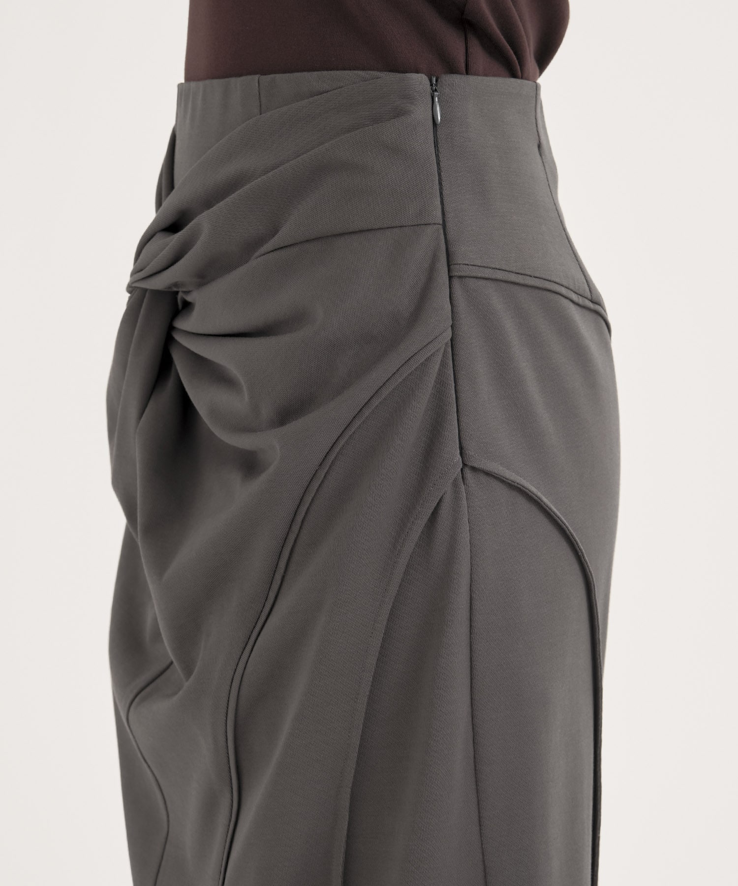Twist Cut Skirt RITAN