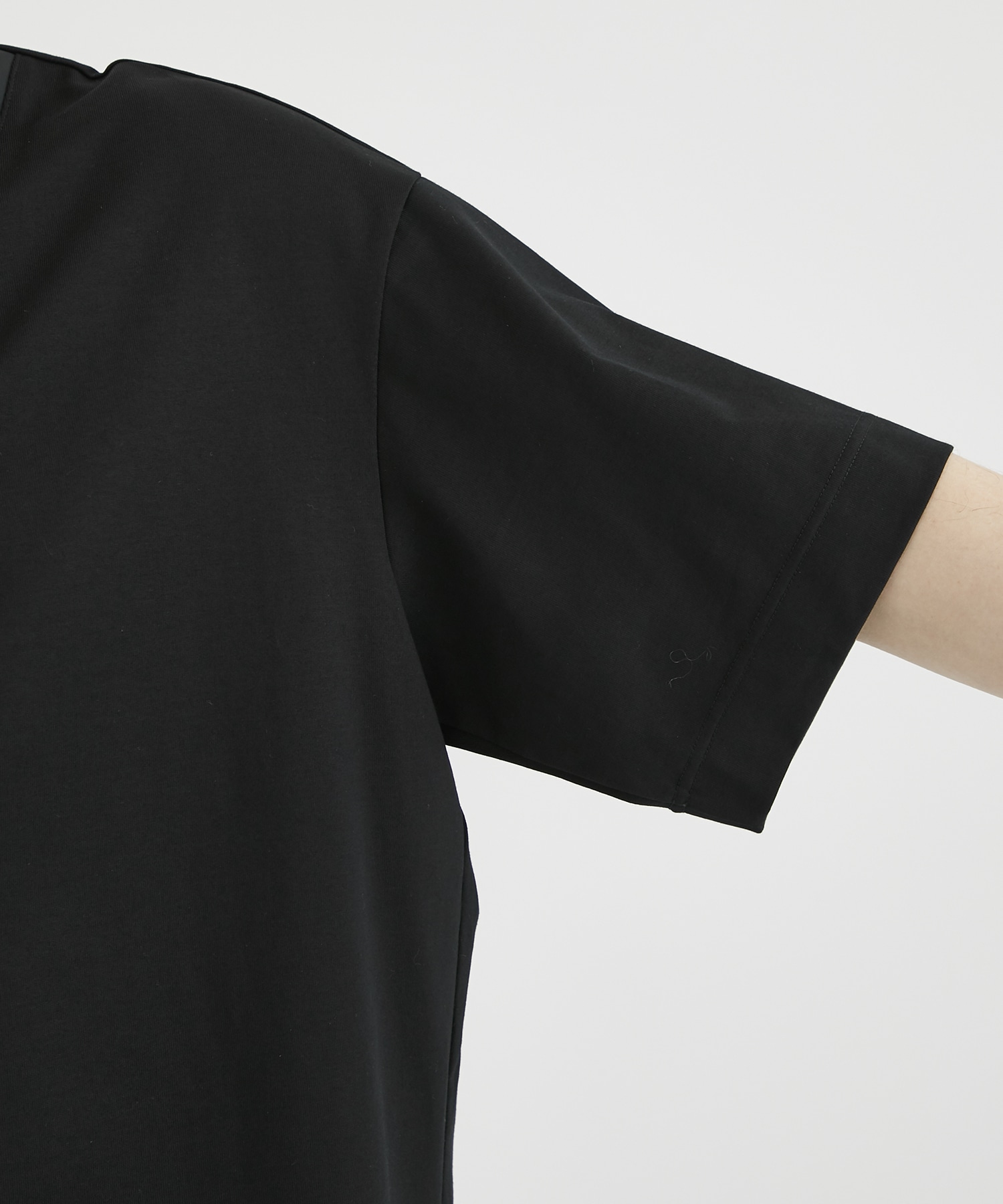 EX.HYBRID S/S HALF ZIP TEE CINOH
