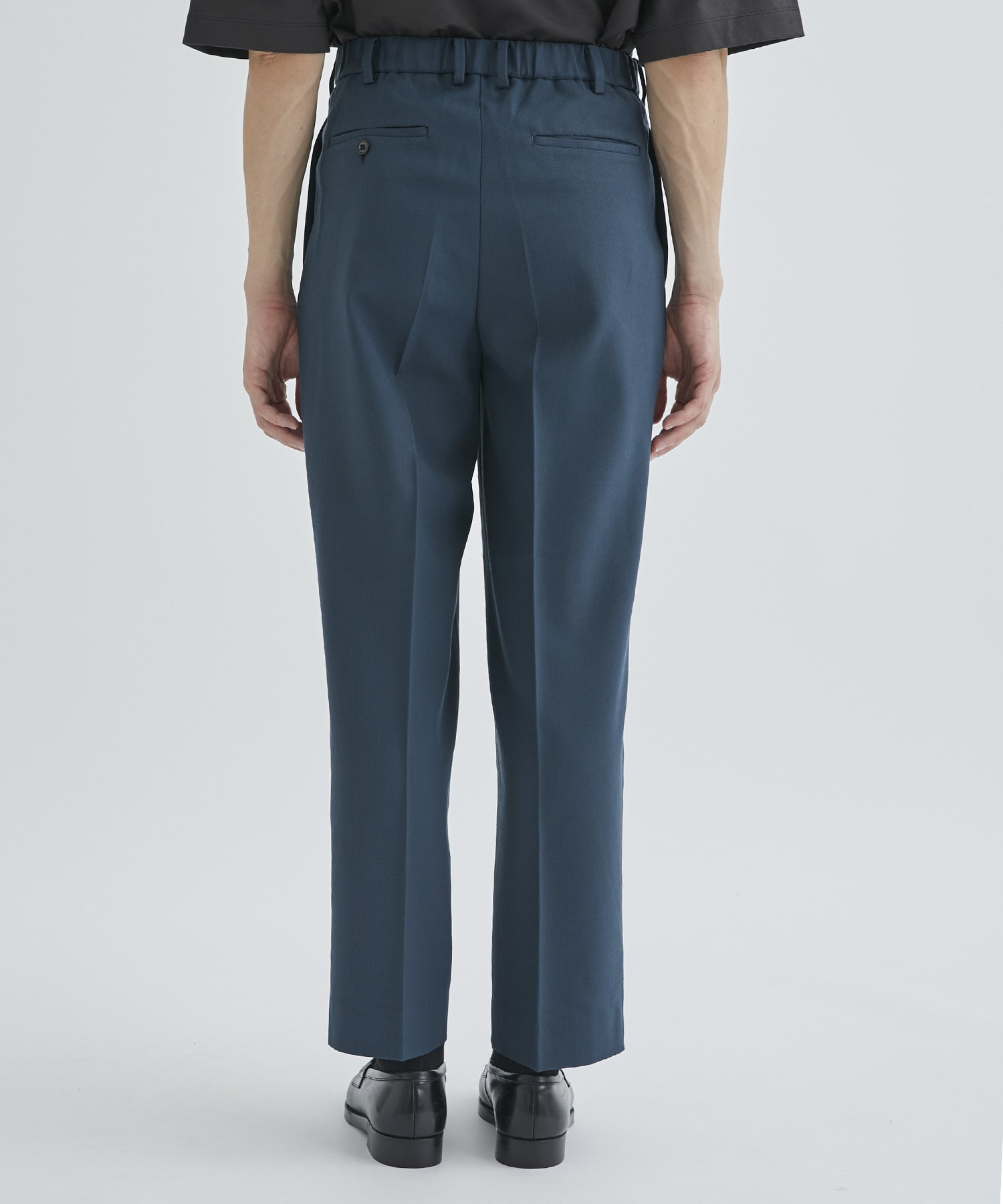 DOUBLE PLEATED TROUSERS ｜ MARKAWARE