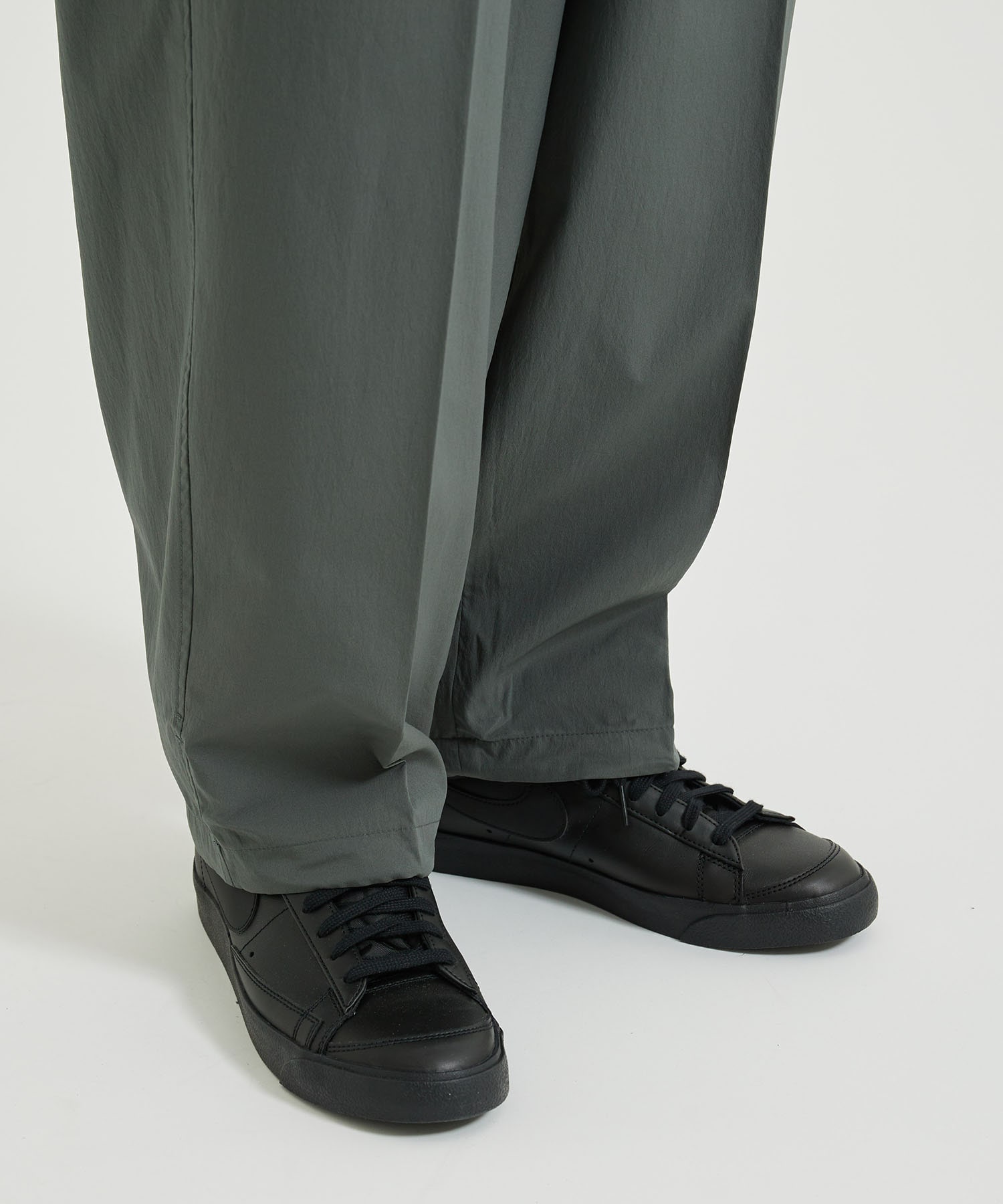 EX. 37.5TM TECHNOLOGY SIDE BELTED DOUGI PANTS WITH DRAWCODE 