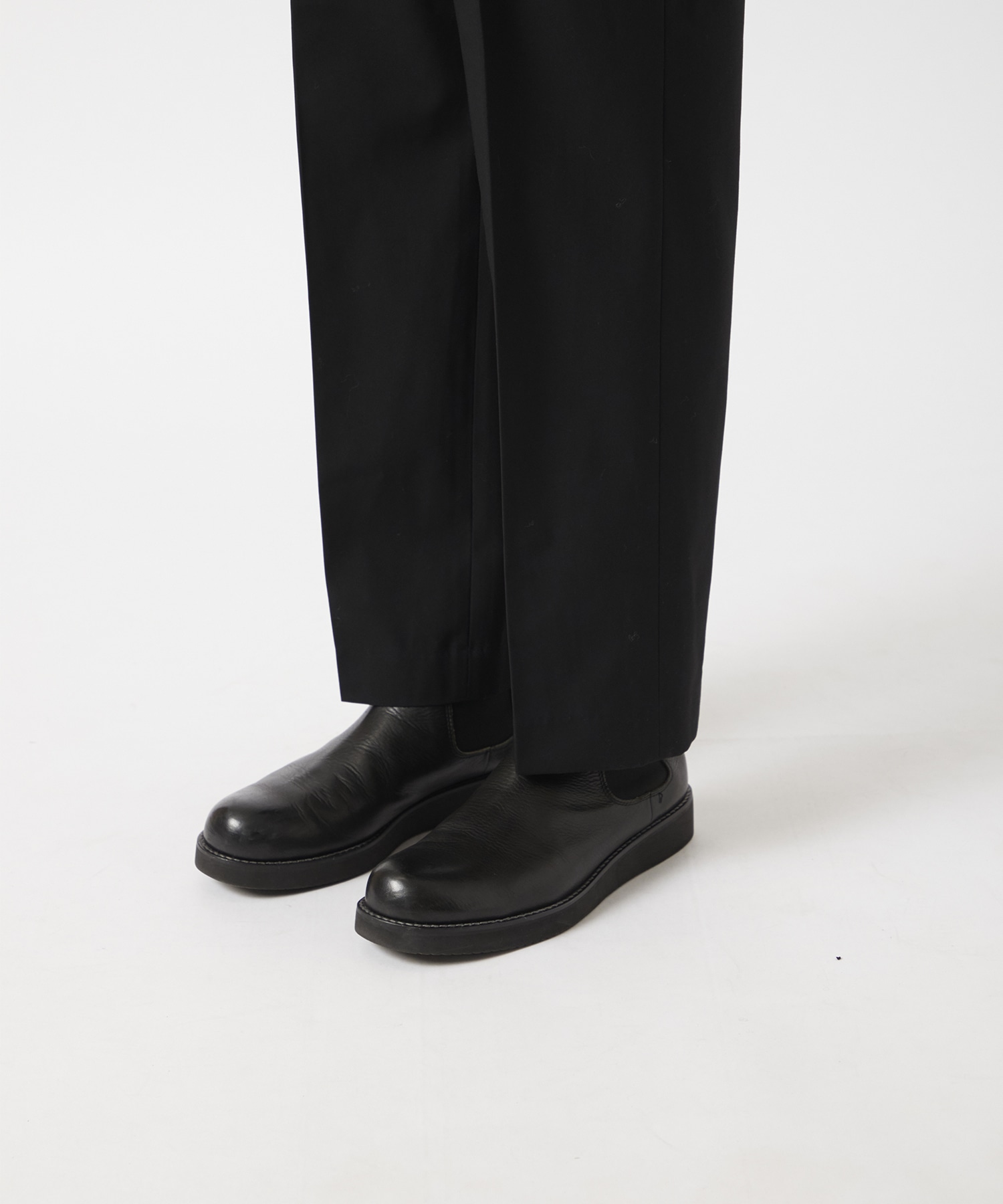 FLAT TAPERED EASY TROUSERS MARKAWARE