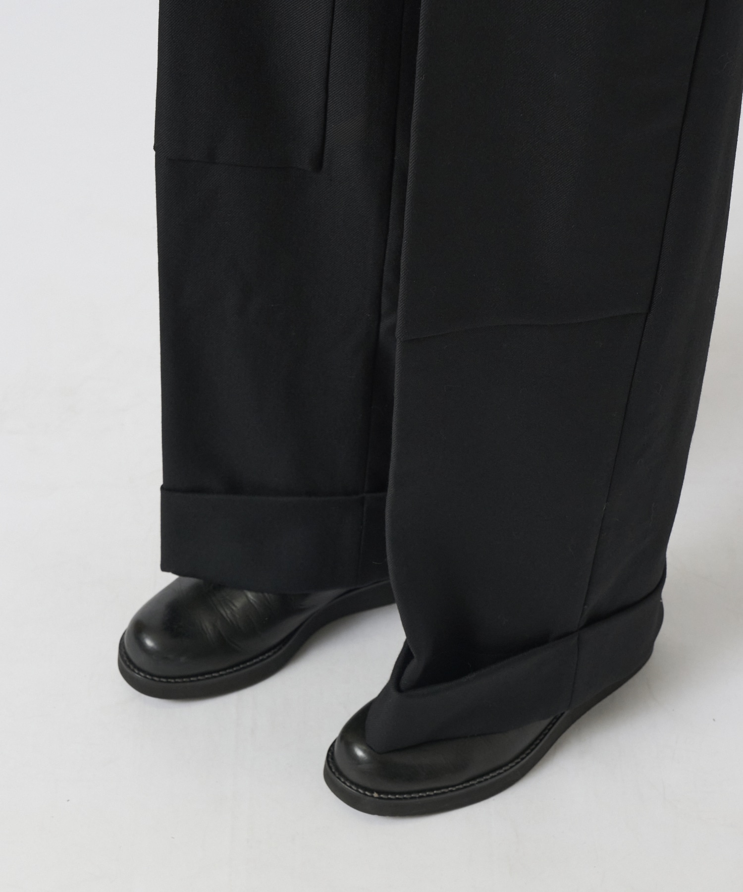 THE WORK TROUSERS BLACK TANAKA