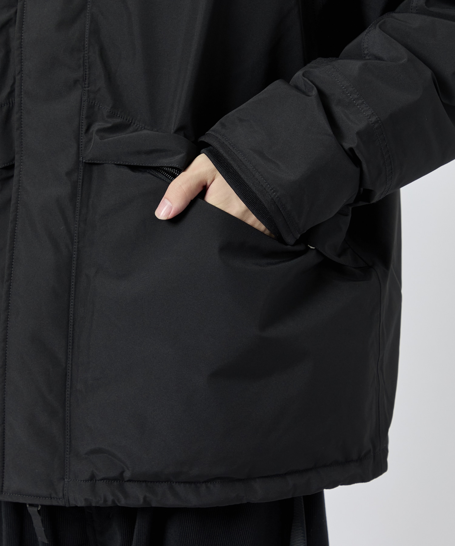 GORE-TEX Short Down Jacket nanamica