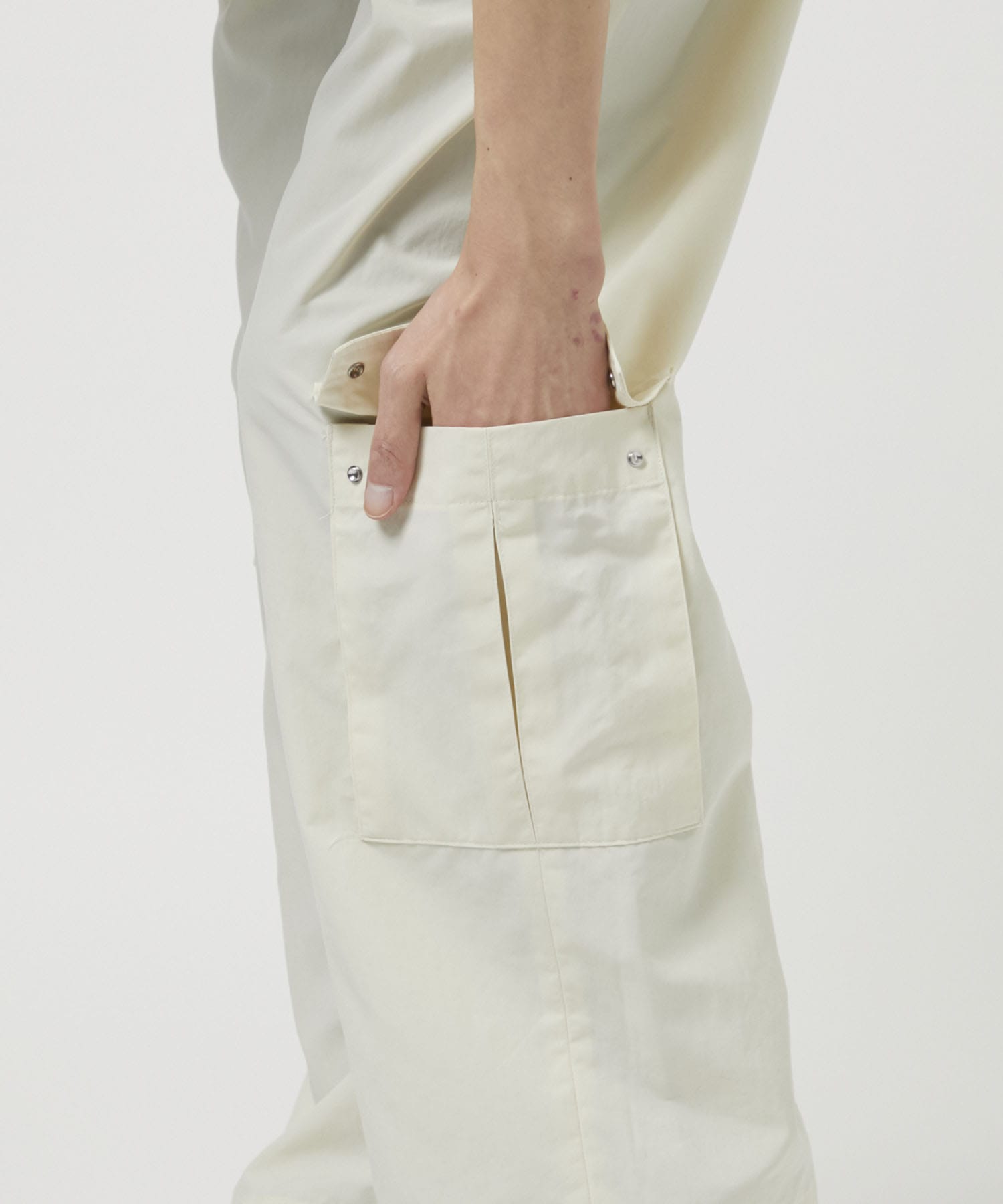 TWO TUCKS WIDE CARGO PANTS IRENISA