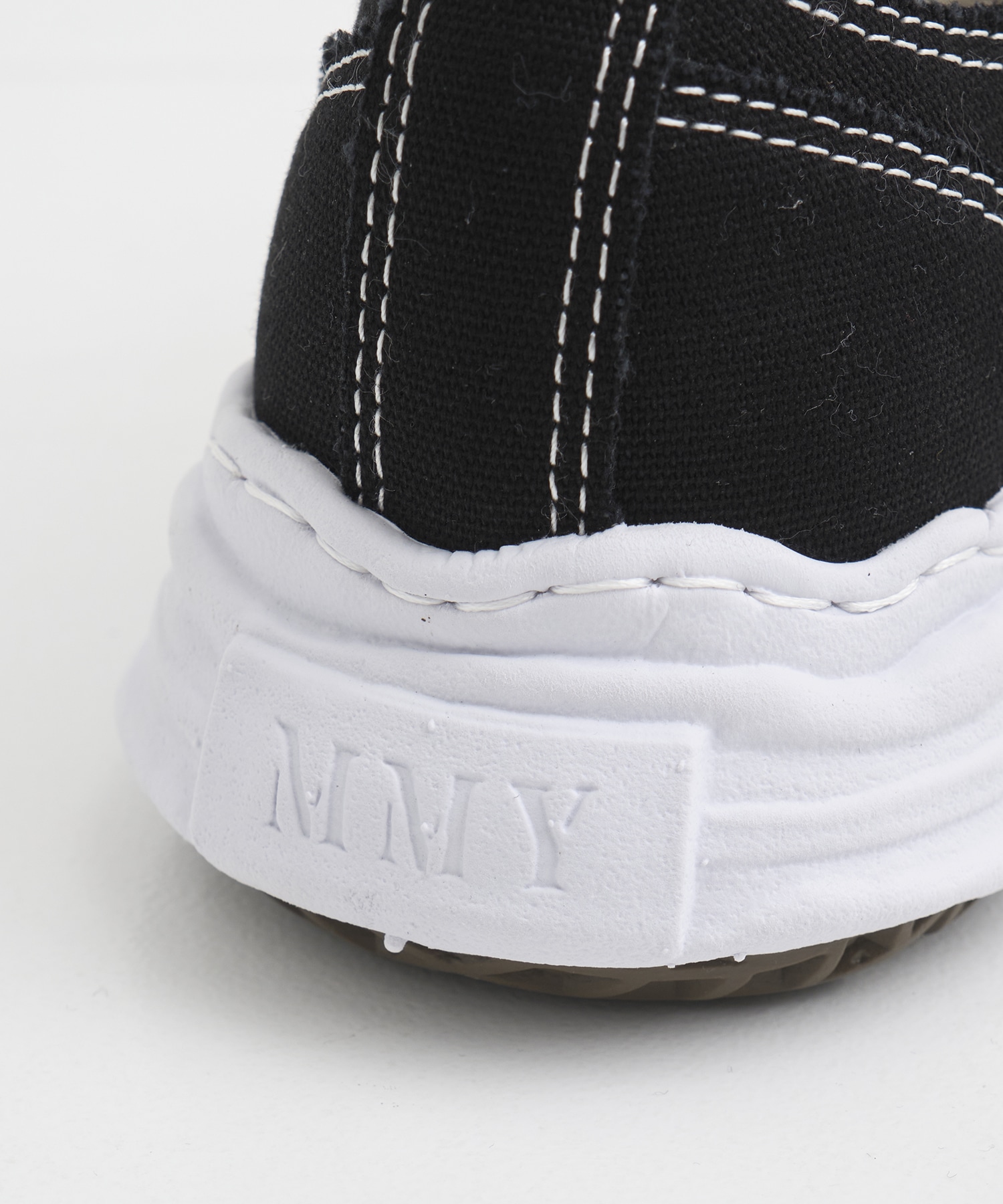 HANK / original sole canvas Low-Top sneaker Maison MIHARA YASUHIRO