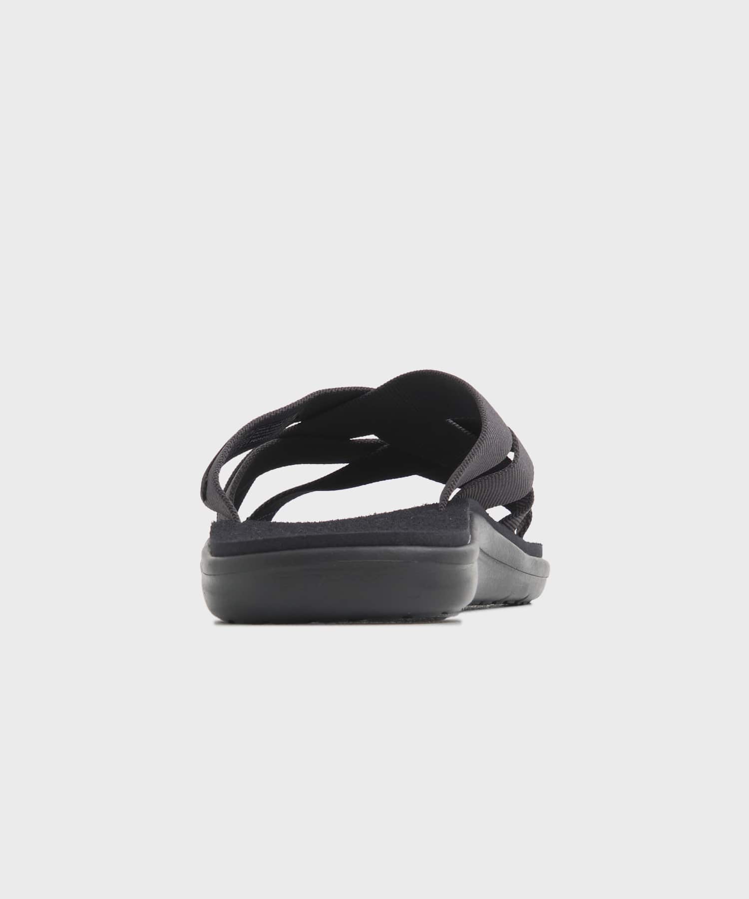 2251-SE02 × Teva N.HOOLYWOOD