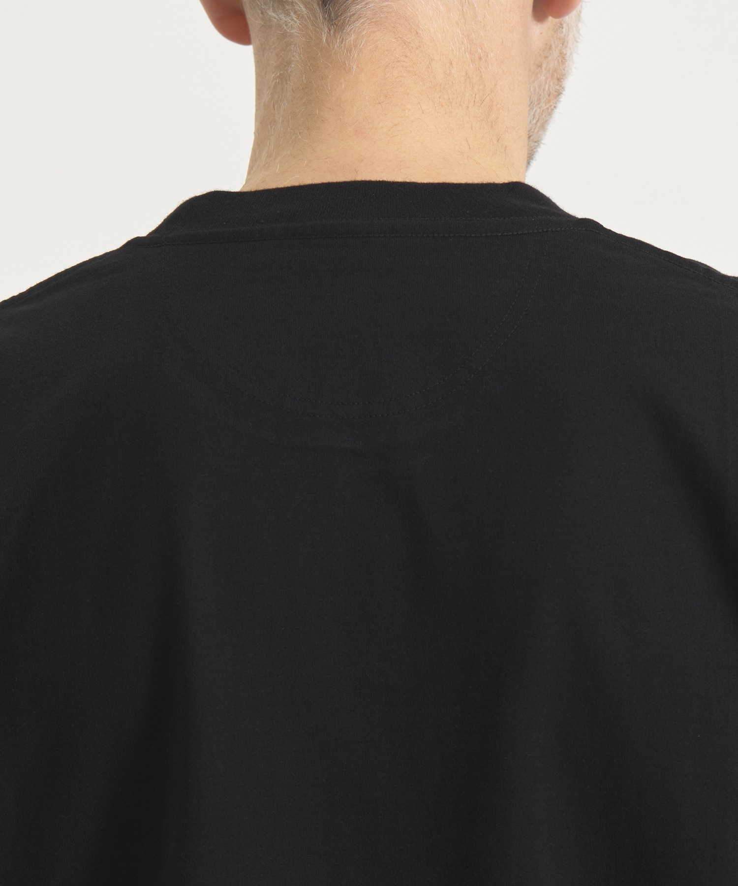 別注 ONE EYELET POCKET TEE White Mountaineering