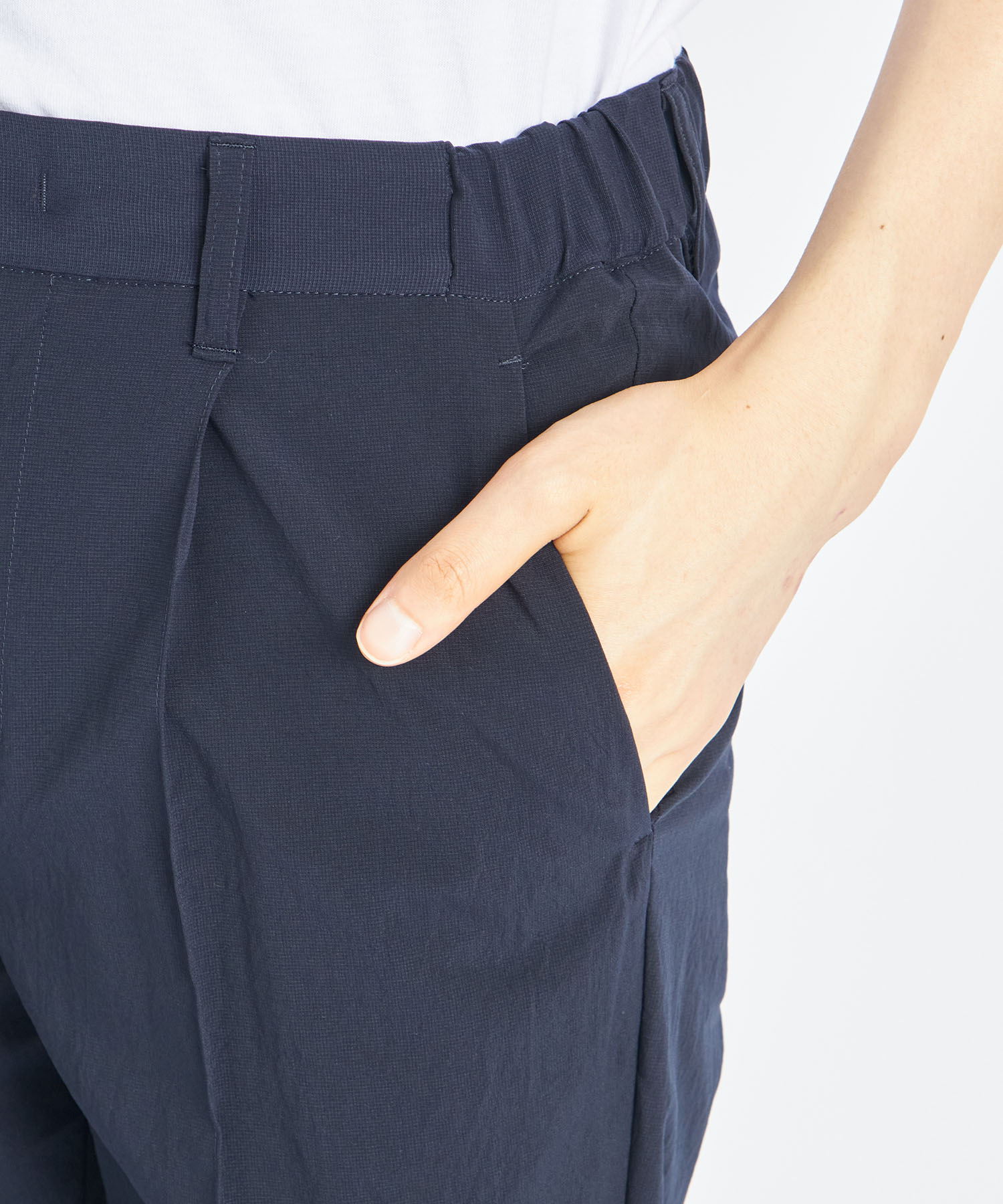着た方が涼しい Pintucrease Tapered Pants THE TOKYO