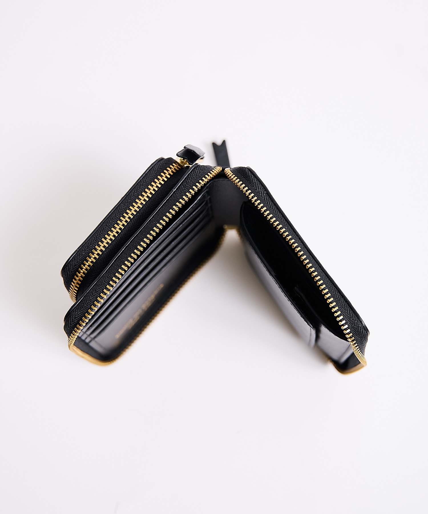 OUTSIDE POCKET FOLD ZIP WALLET Wallet Comme des Garcons