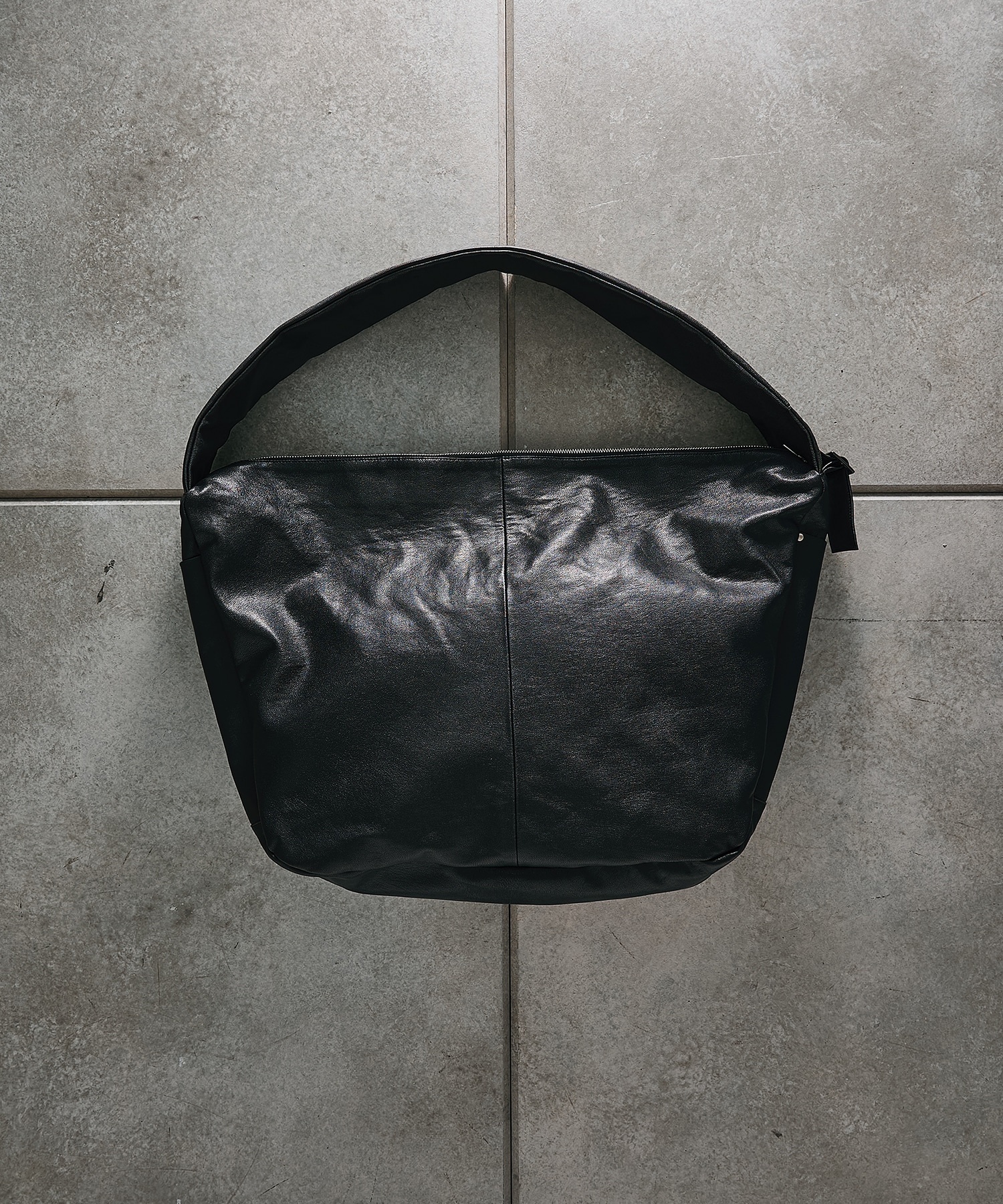レザー バケットバッグ 黒 シュタイン】ST.1674 GOAT LEATHER SHIRRING HANDLE SHOULDER BAG