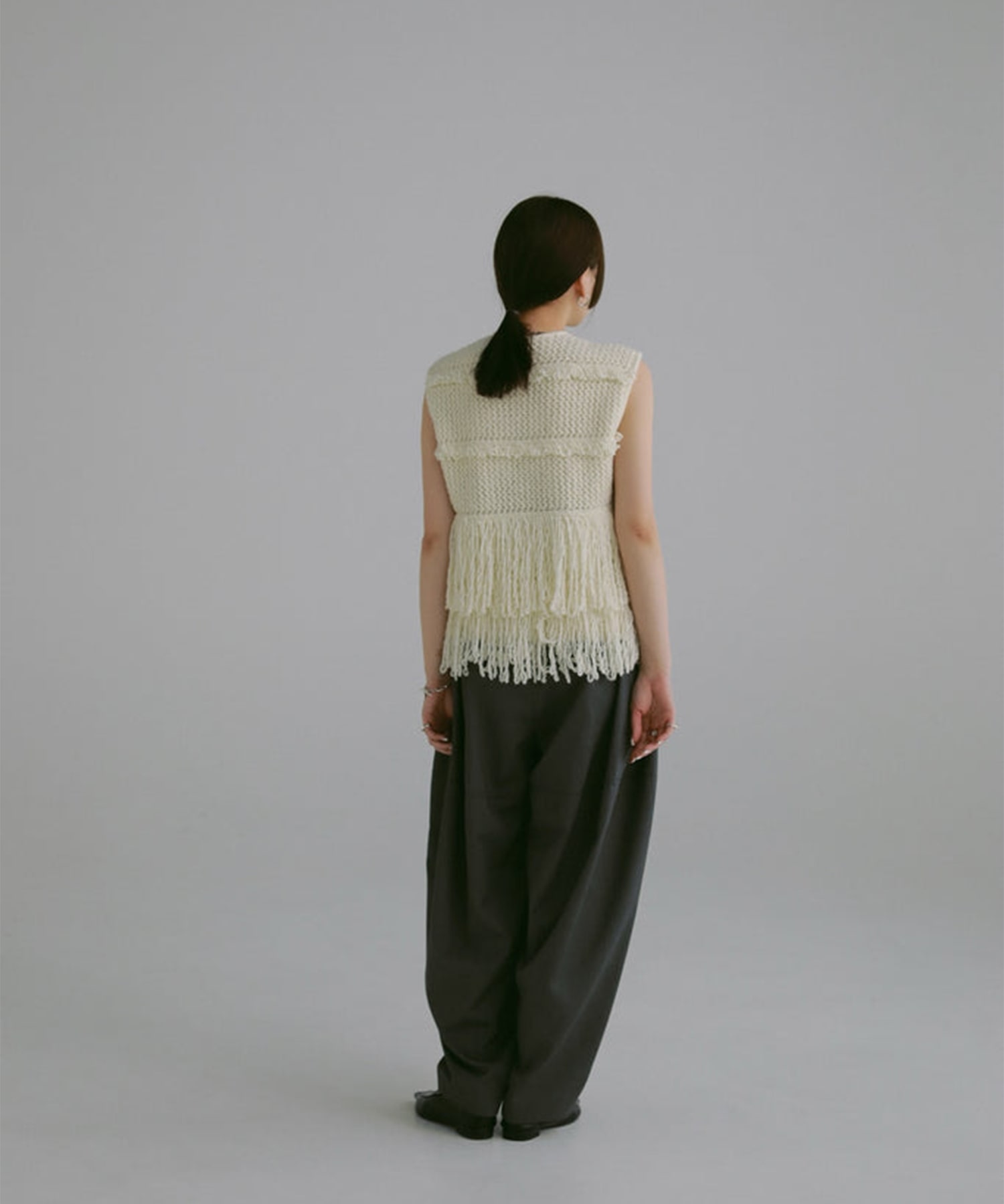 slab yarn fringe vest Louren