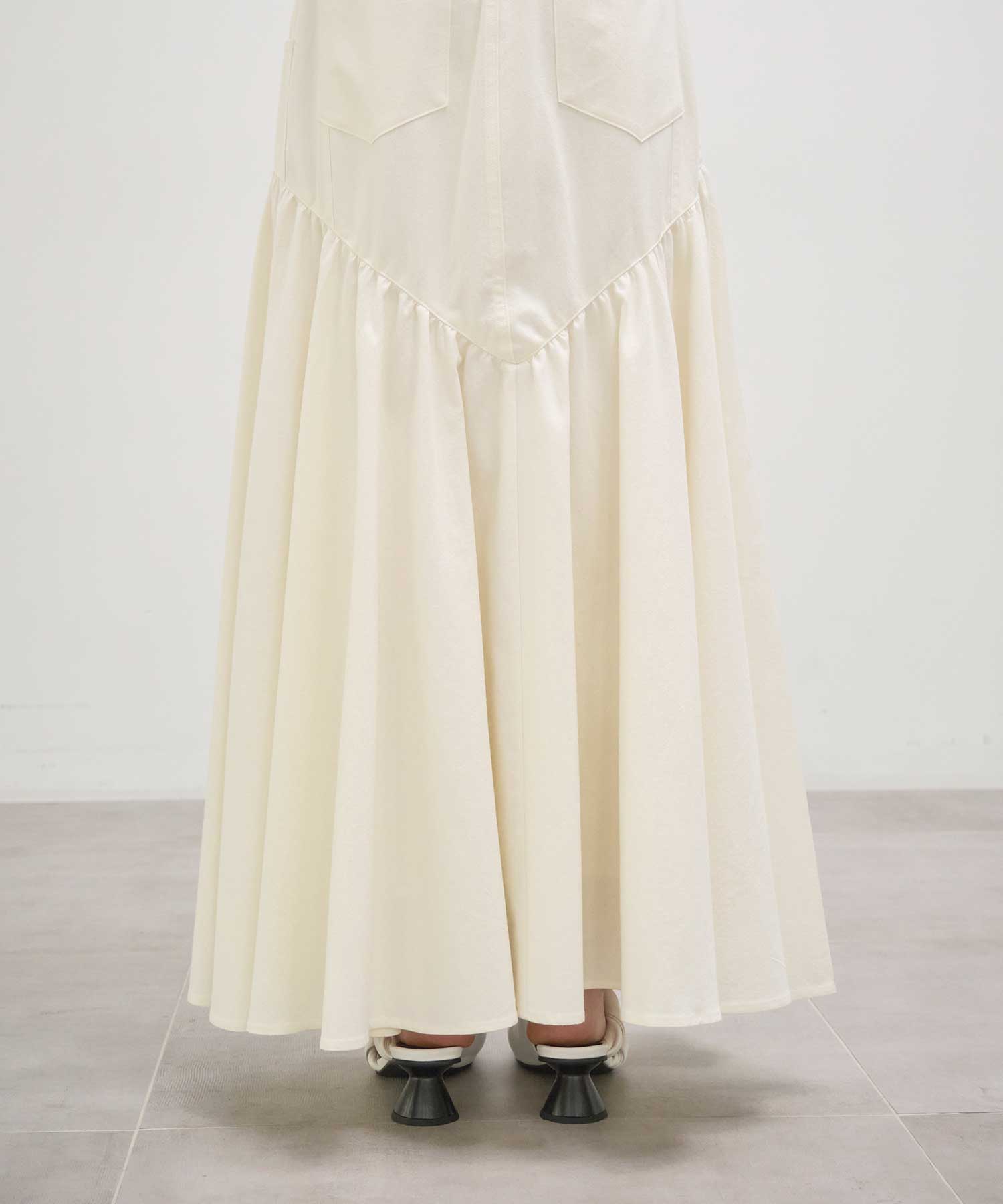 Pierina skirt WH AKIRANAKA