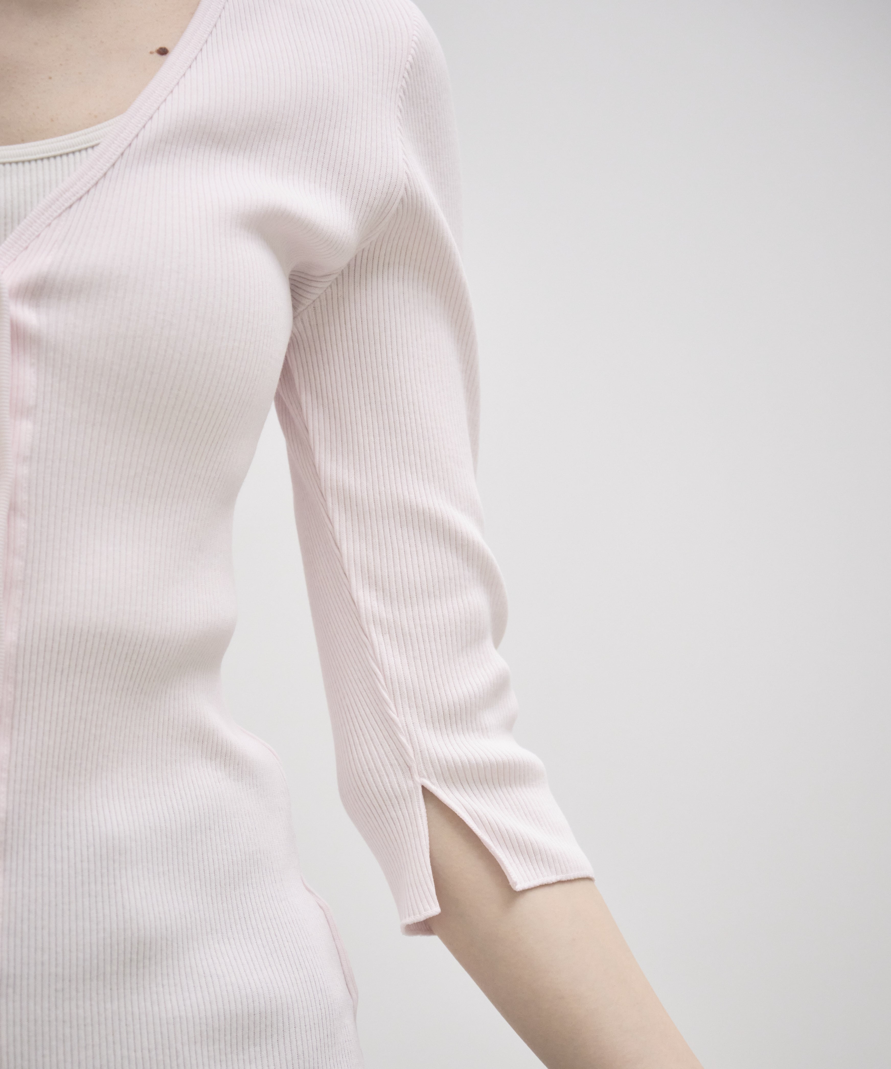 V Neck 3/4 Sleeve Cardigan GOOD PEOPLE GOOD STITCHING GOOD PRODUCT