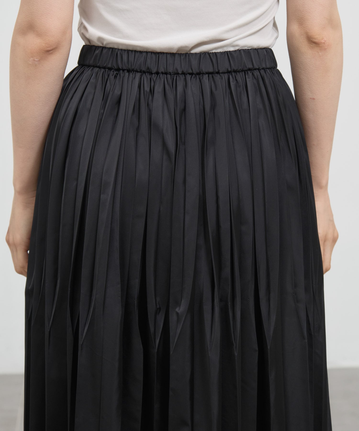 SQUARE-PLEATS SKIRT ENFOLD