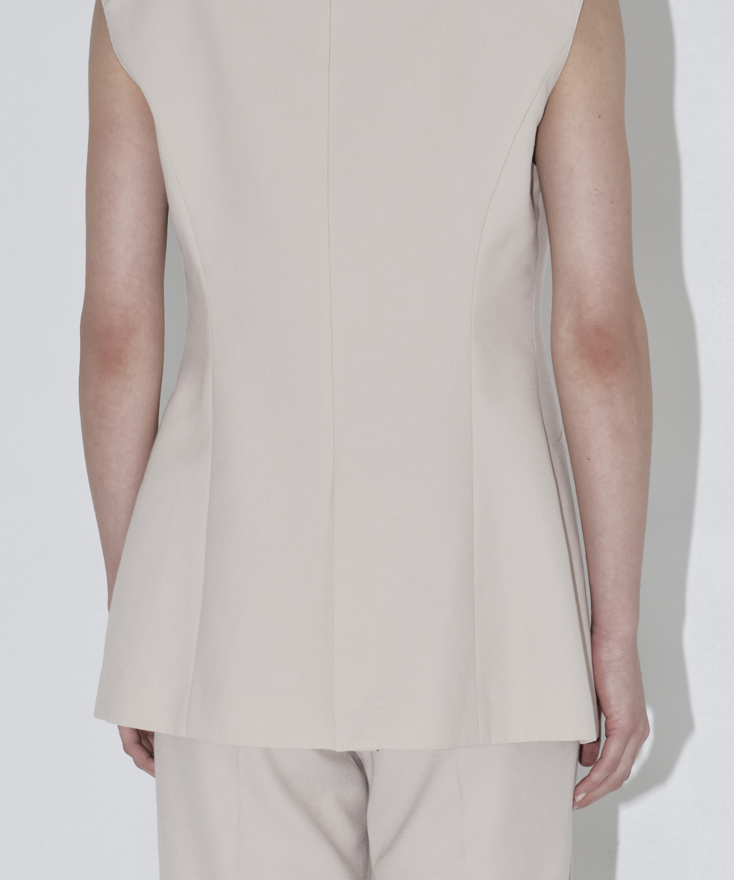 EX.V Neck Gilet AKIRANAKA