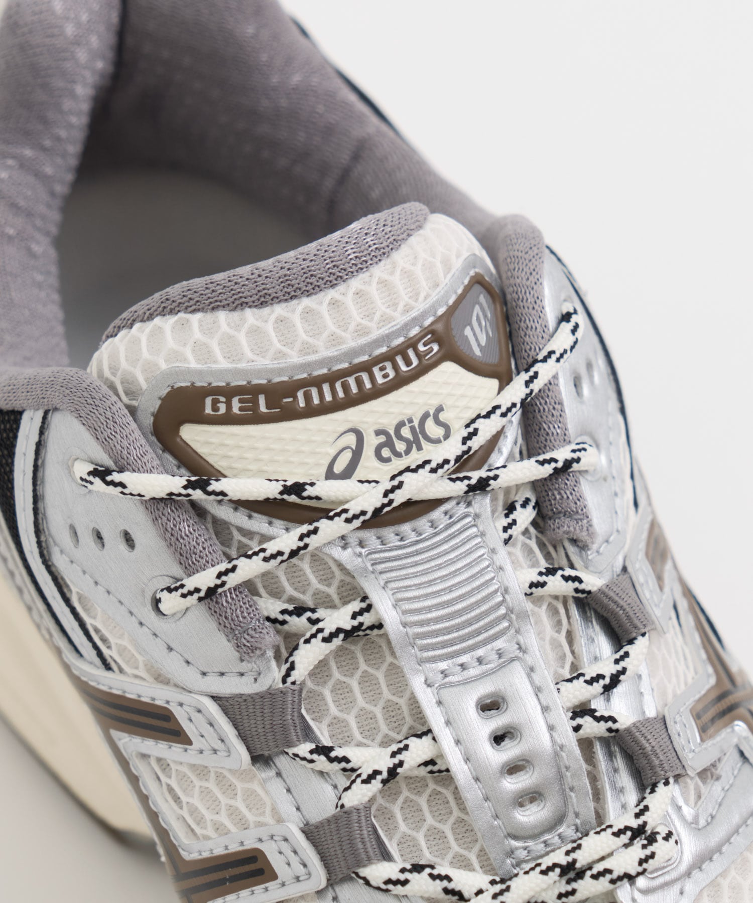 GEL-NIMBUS 10.1 asics