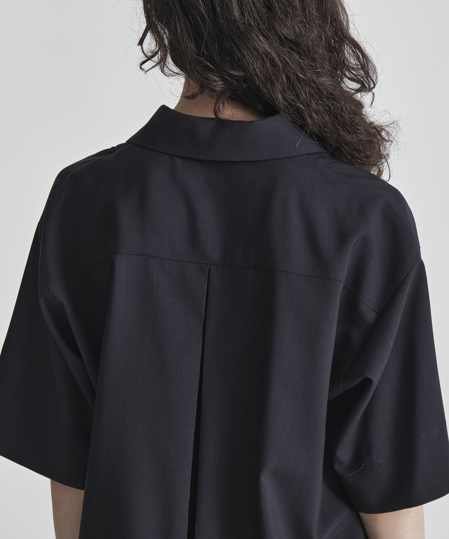 Back Pleat Skipper Shirt THE TOKYO