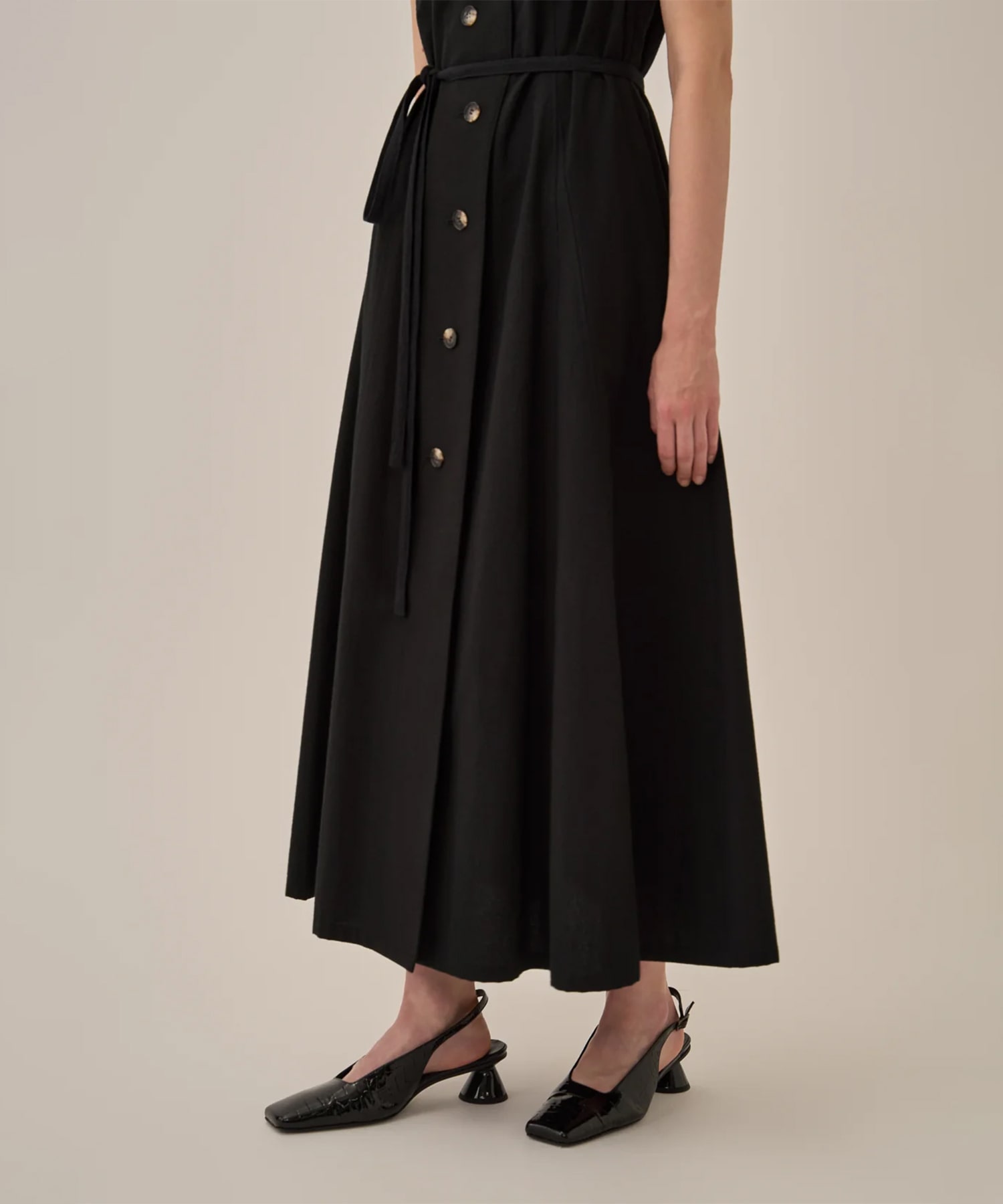 Sesilia asymmetry panel dress AKIRANAKA