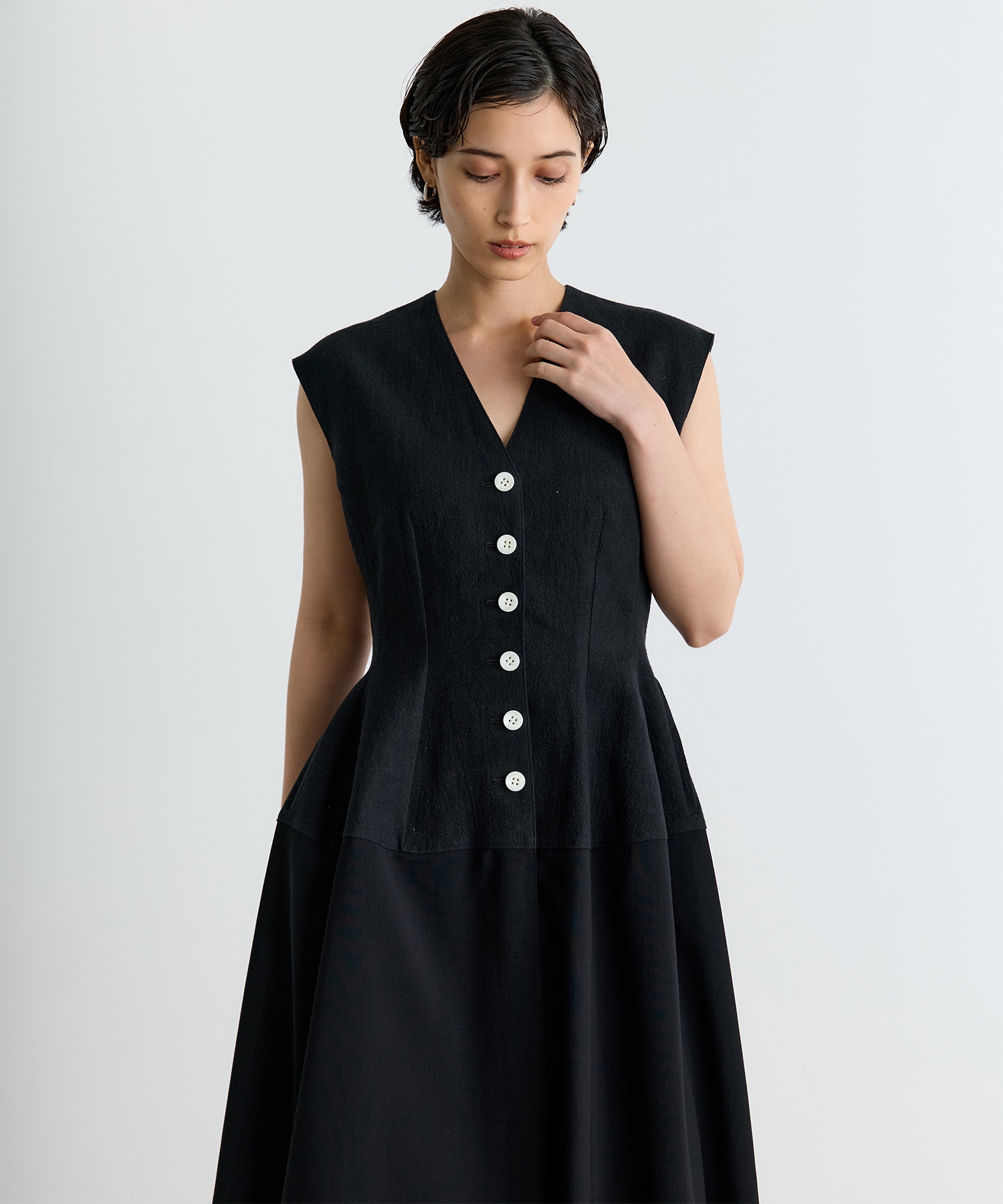 別注 Ilsa sleeveless dress AKIRANAKA