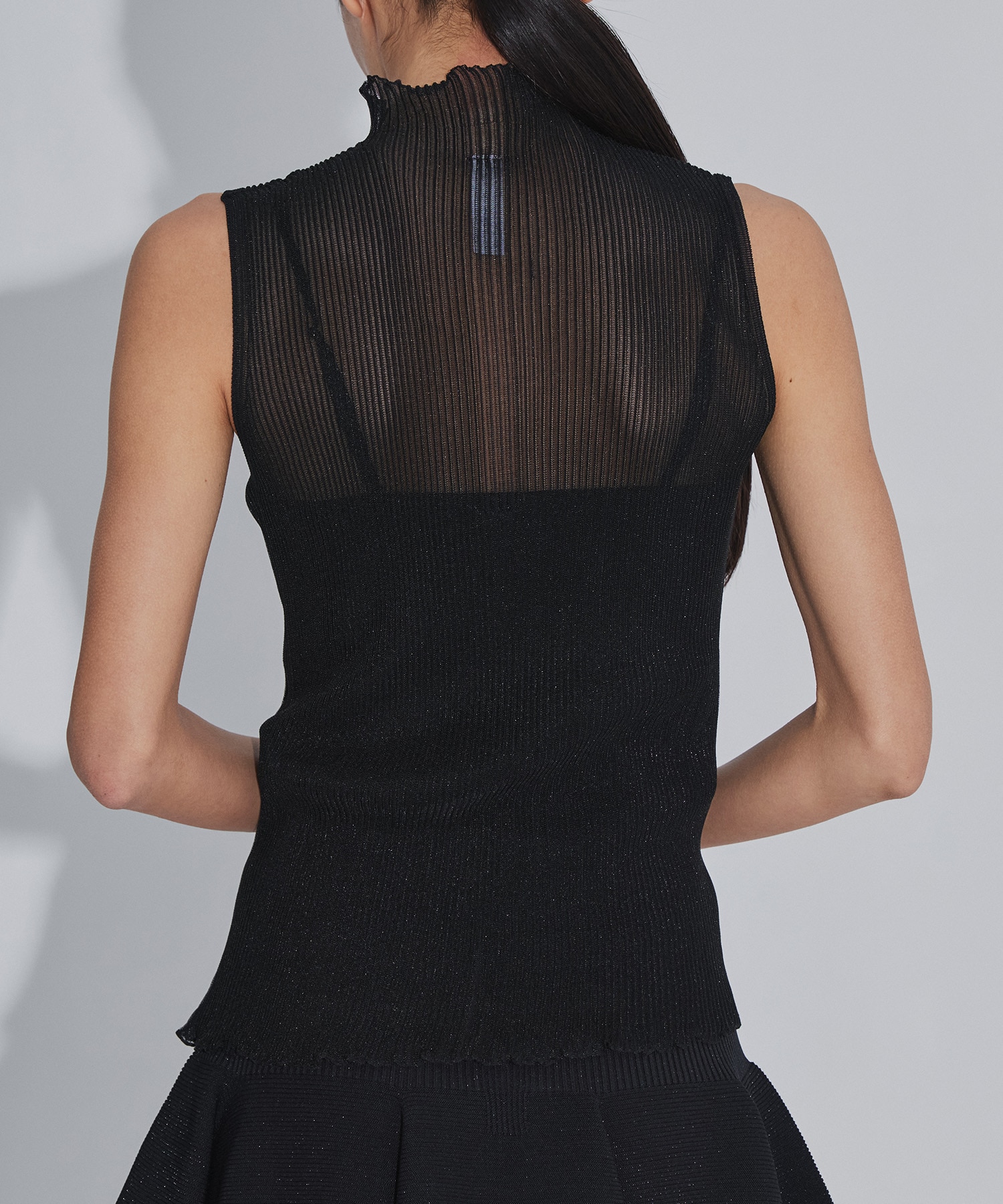 HYPHA LUCENT GLITTER SLEEVELESS TOP CFCL