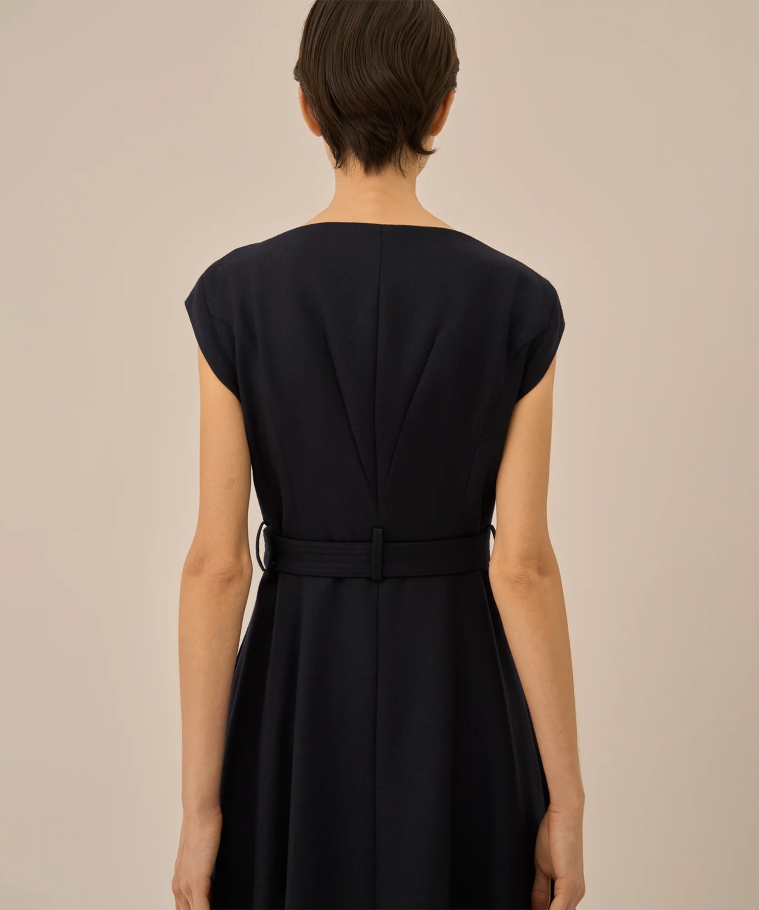 Sesilia dress AKIRANAKA