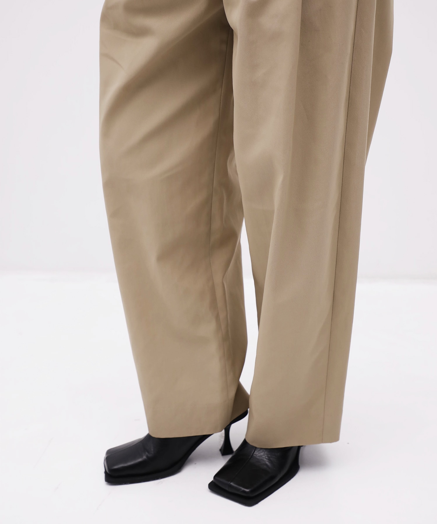 Curve Wide Pants THE TOKYO