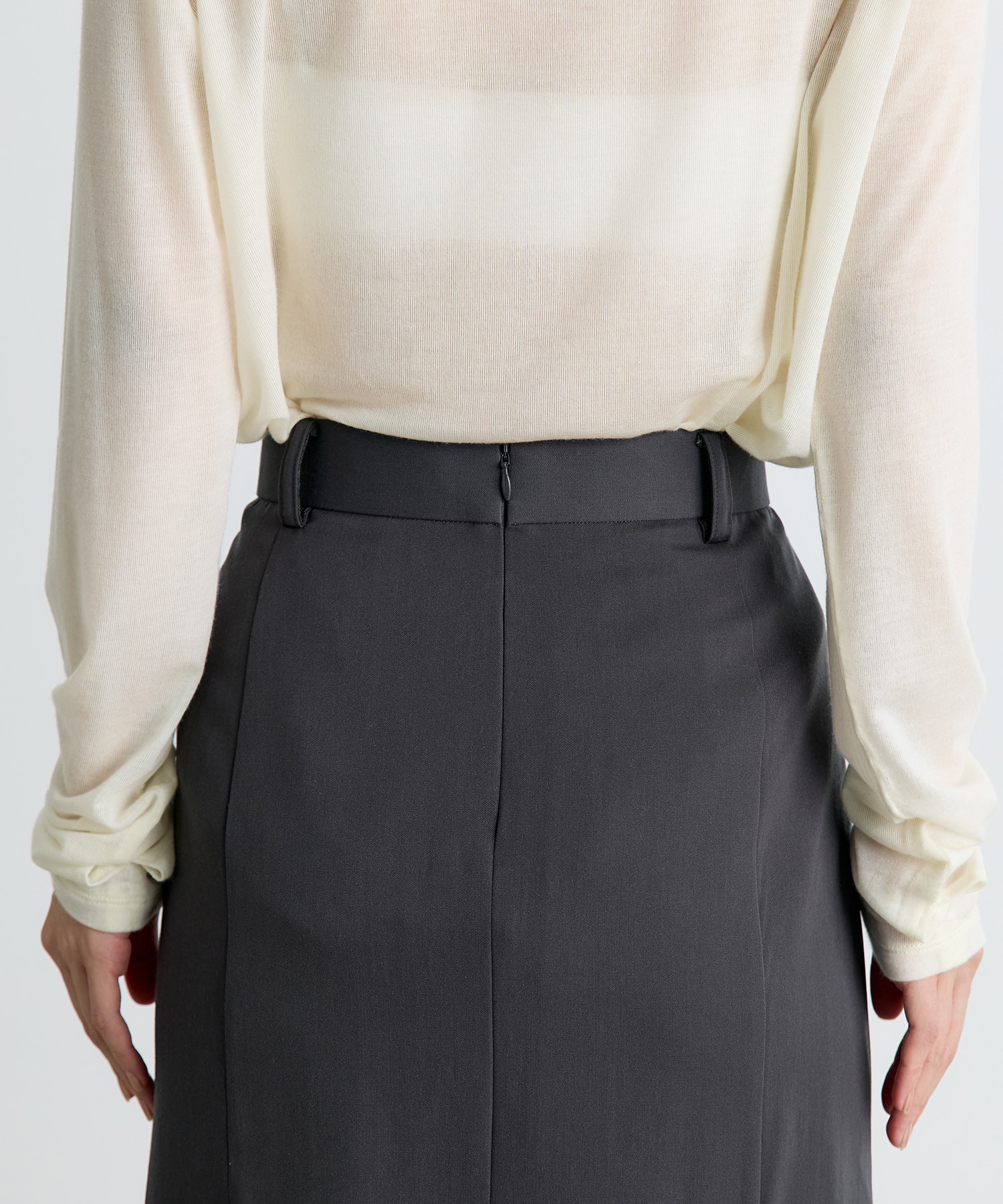 FINE WOOL PLEATED SKIRT WITH LACE TRIM FETICO