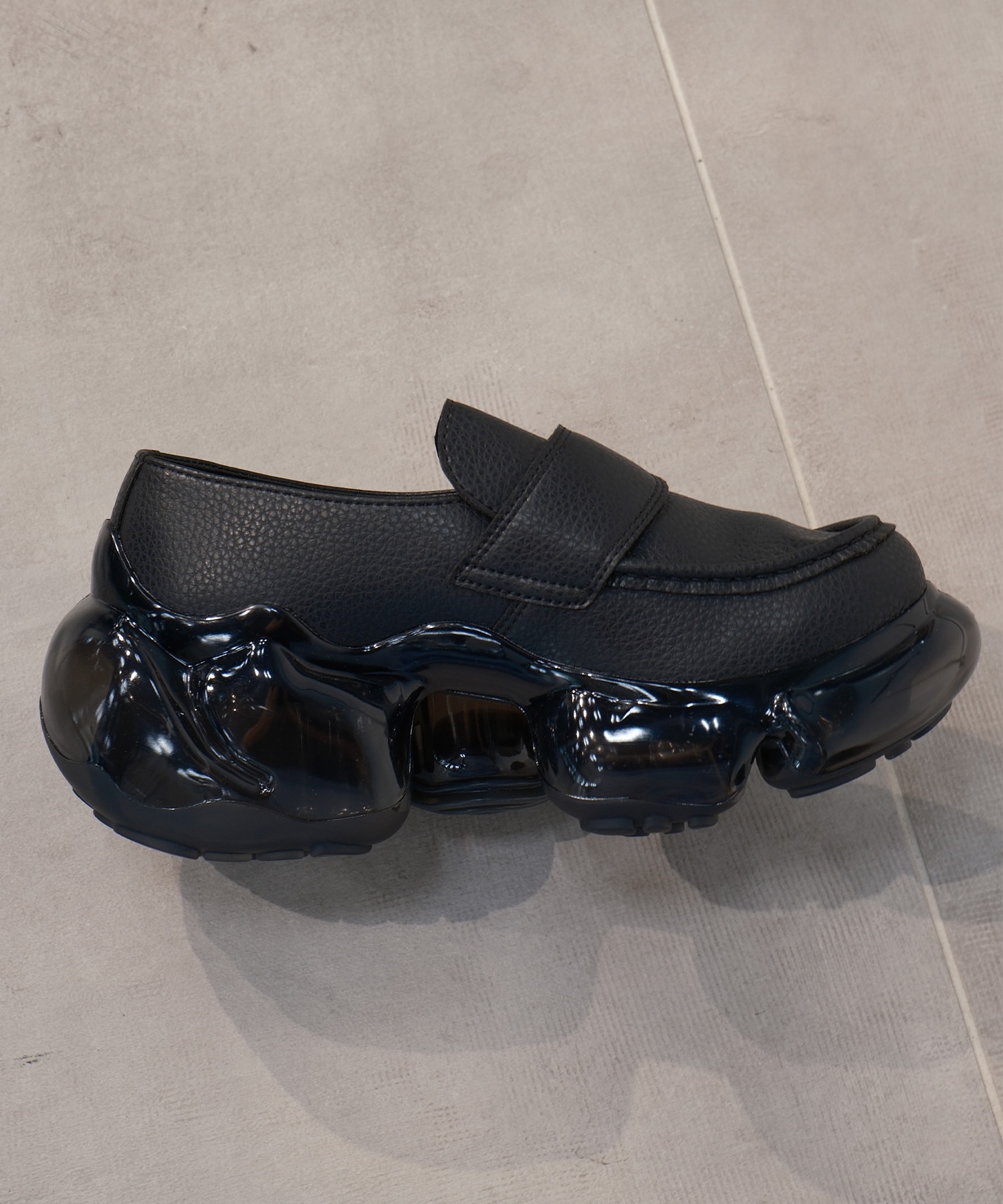 別注 MOOPIE LOAFER grounds