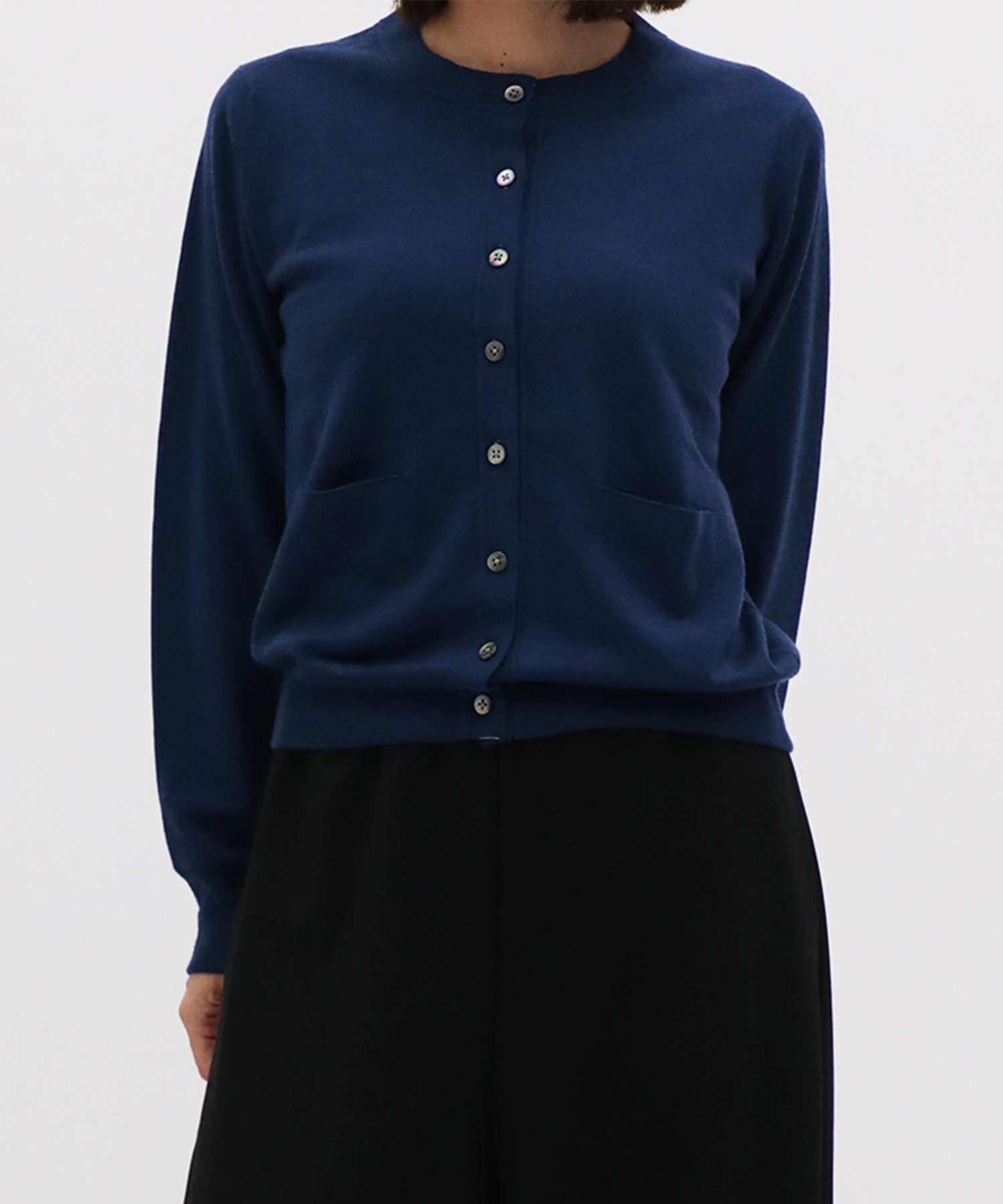 CASHMERE/SILK REVERSIBLE CREW NECK CARDIGAN THE TOKYO