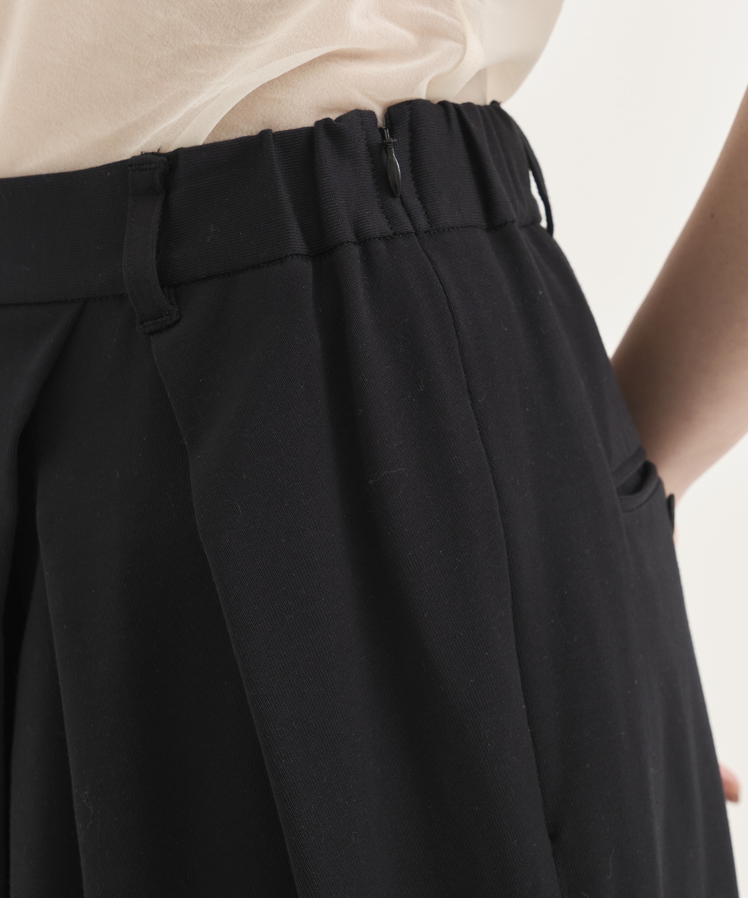 Random Tack Cut Pants RITAN