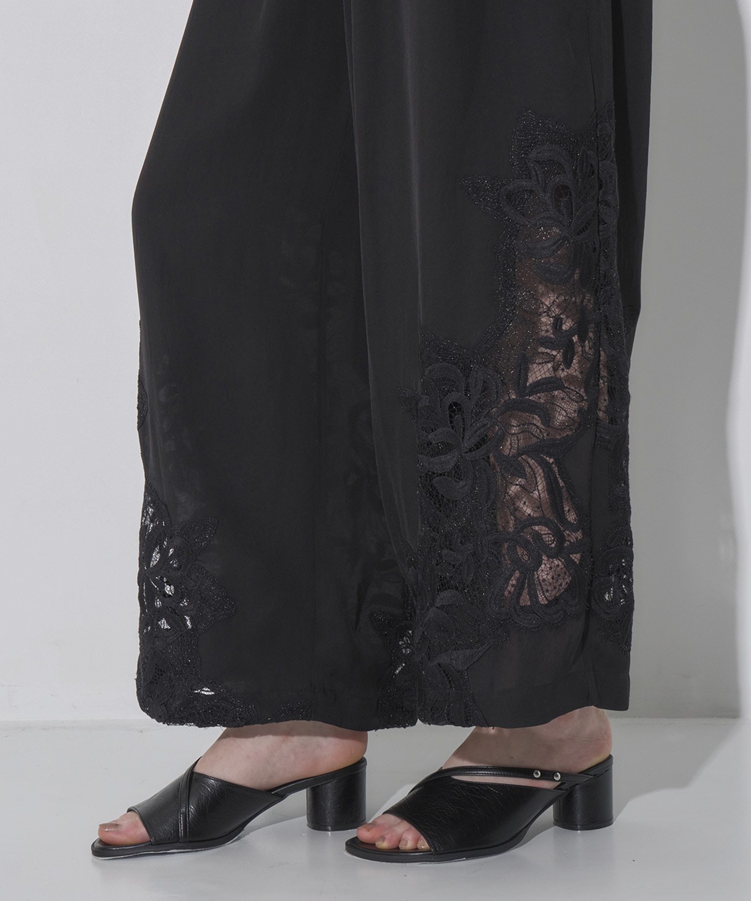 Embroidery Pants RITAN