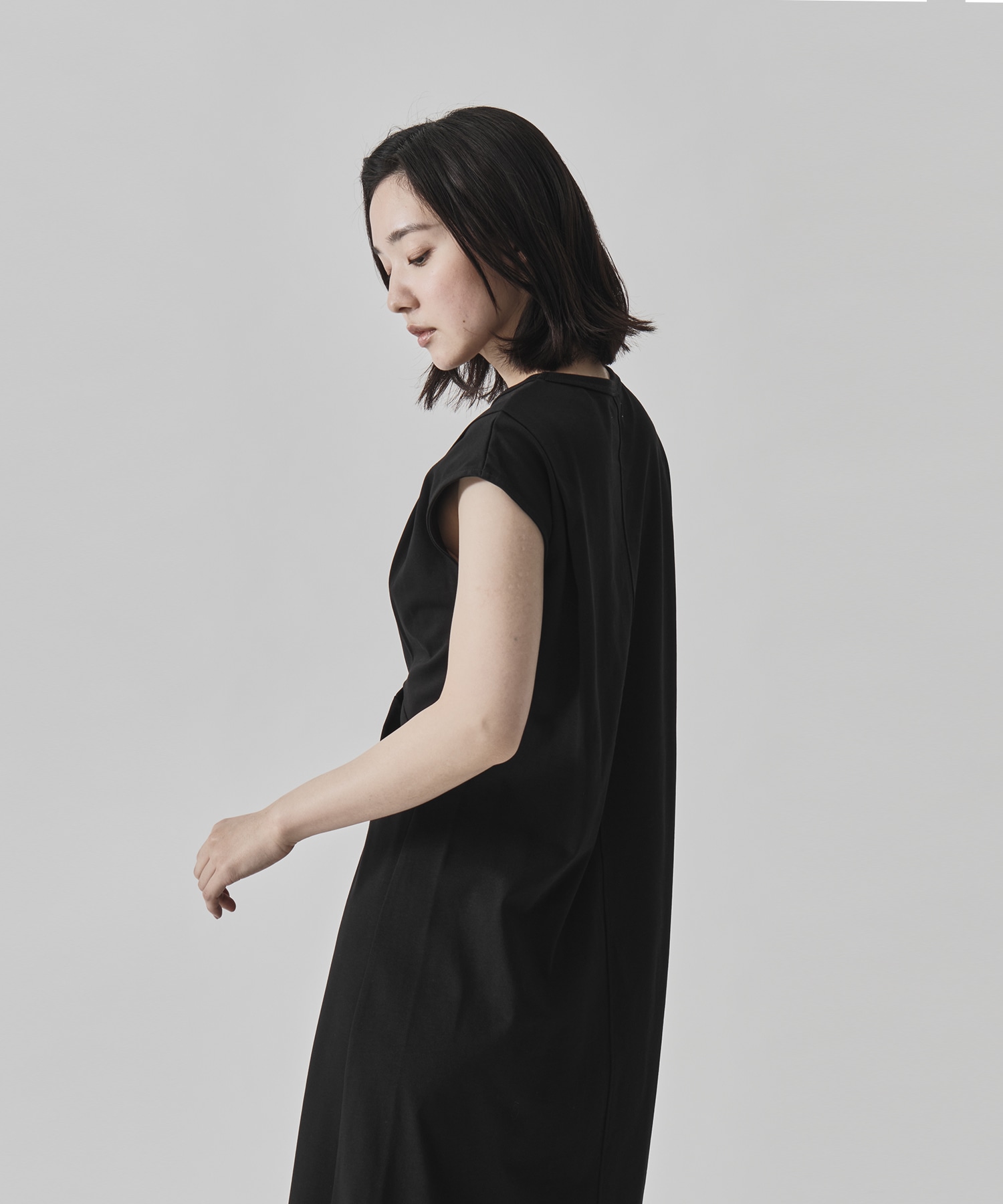 Shoulder Tuck Twist Dress CITY TOKYO