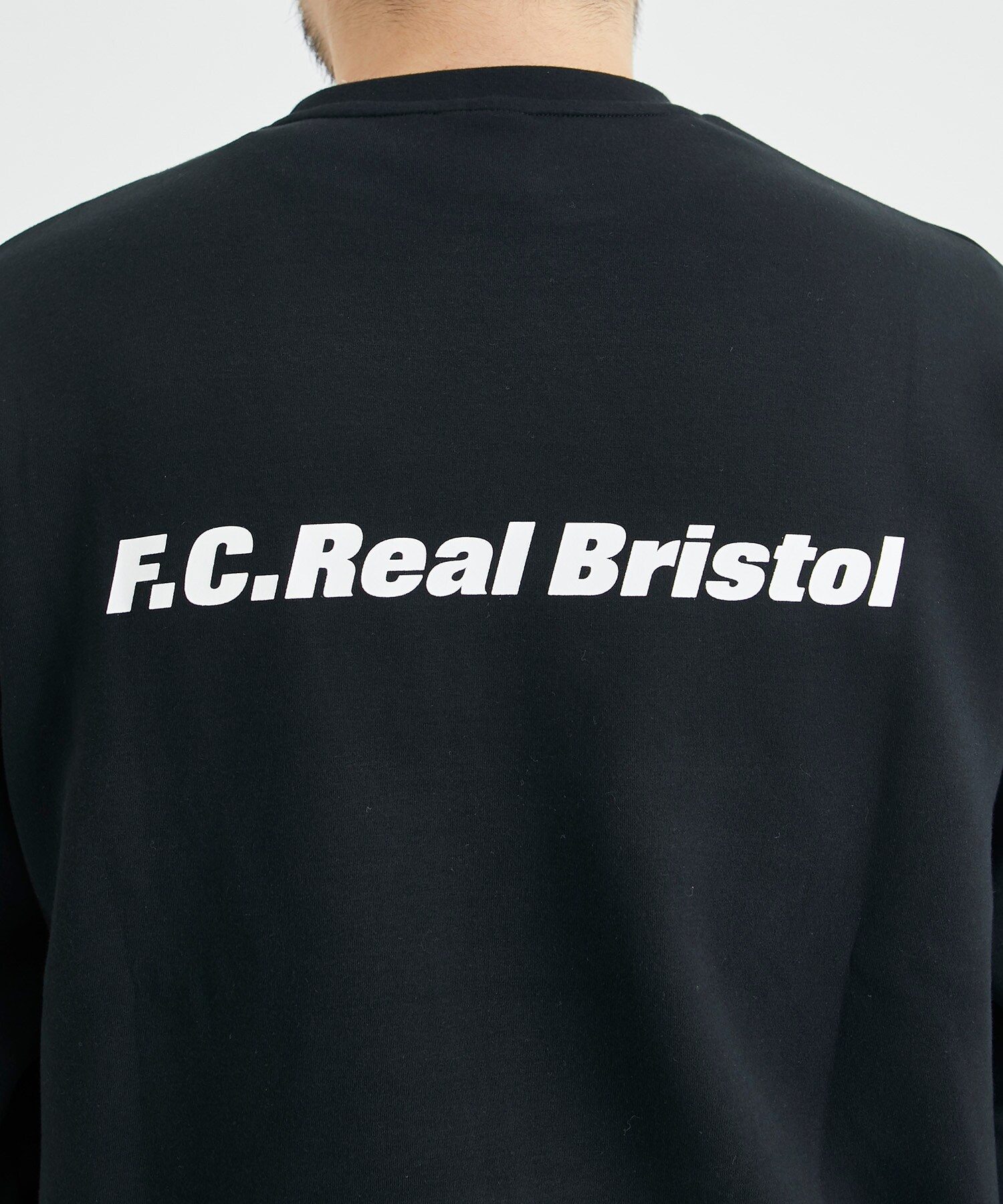 TECH SWEAT CREWNECK TOP(S BLACK): F.C.Real Bristol: MENS｜THE