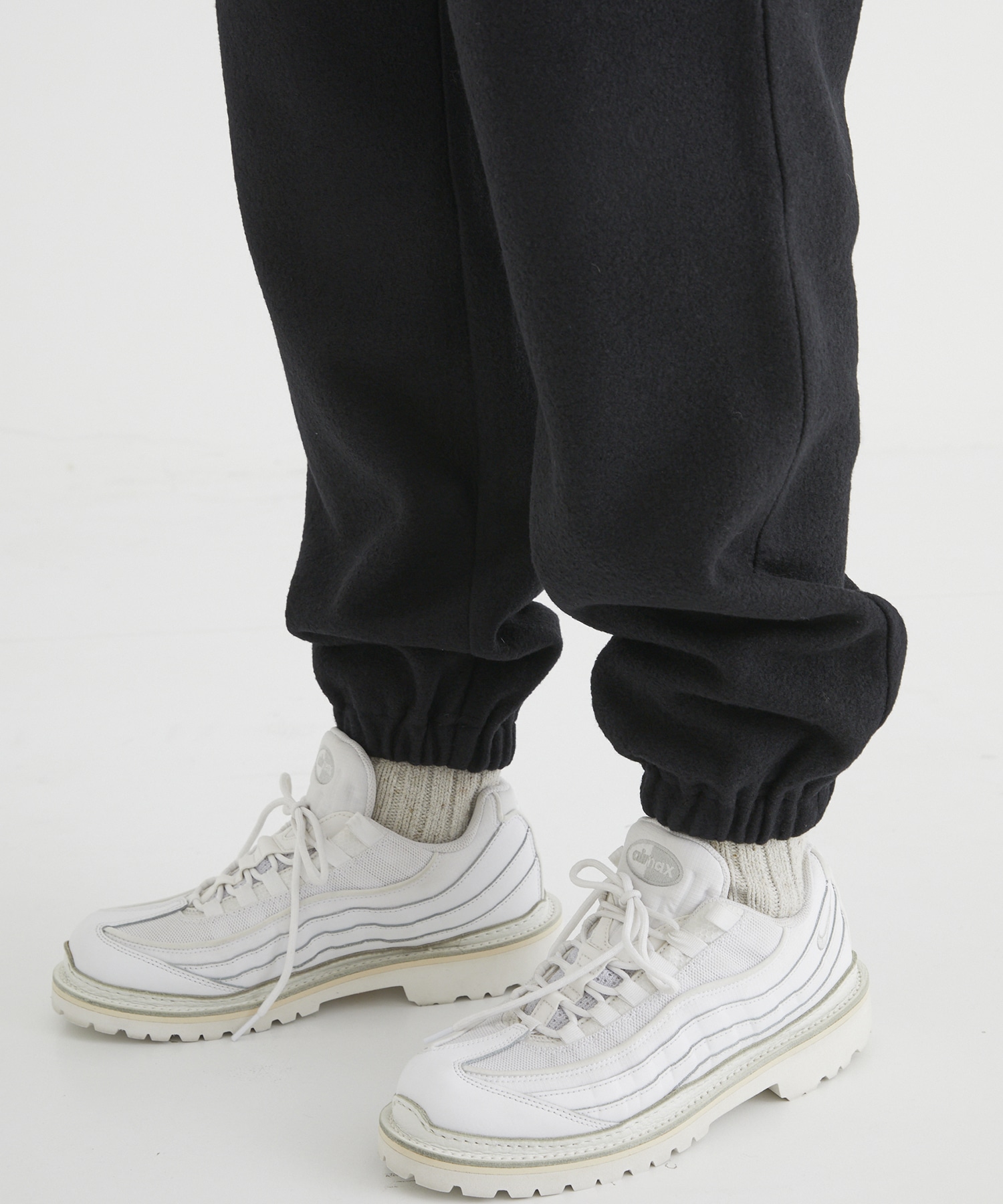 後ろ右ポケット上にTHENOWool Field Sweatpants - その他