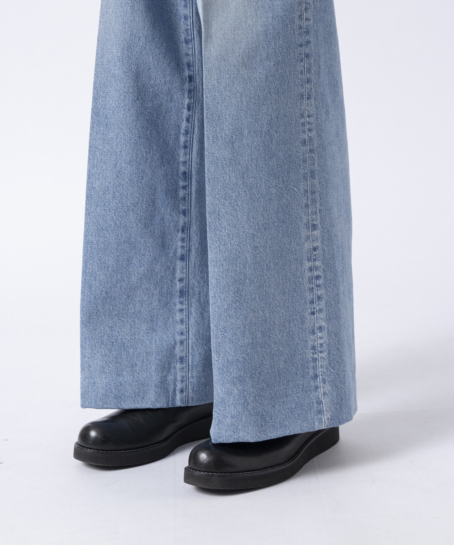 WIDE JEAN TROUSERS ASH BLEACH TANAKA