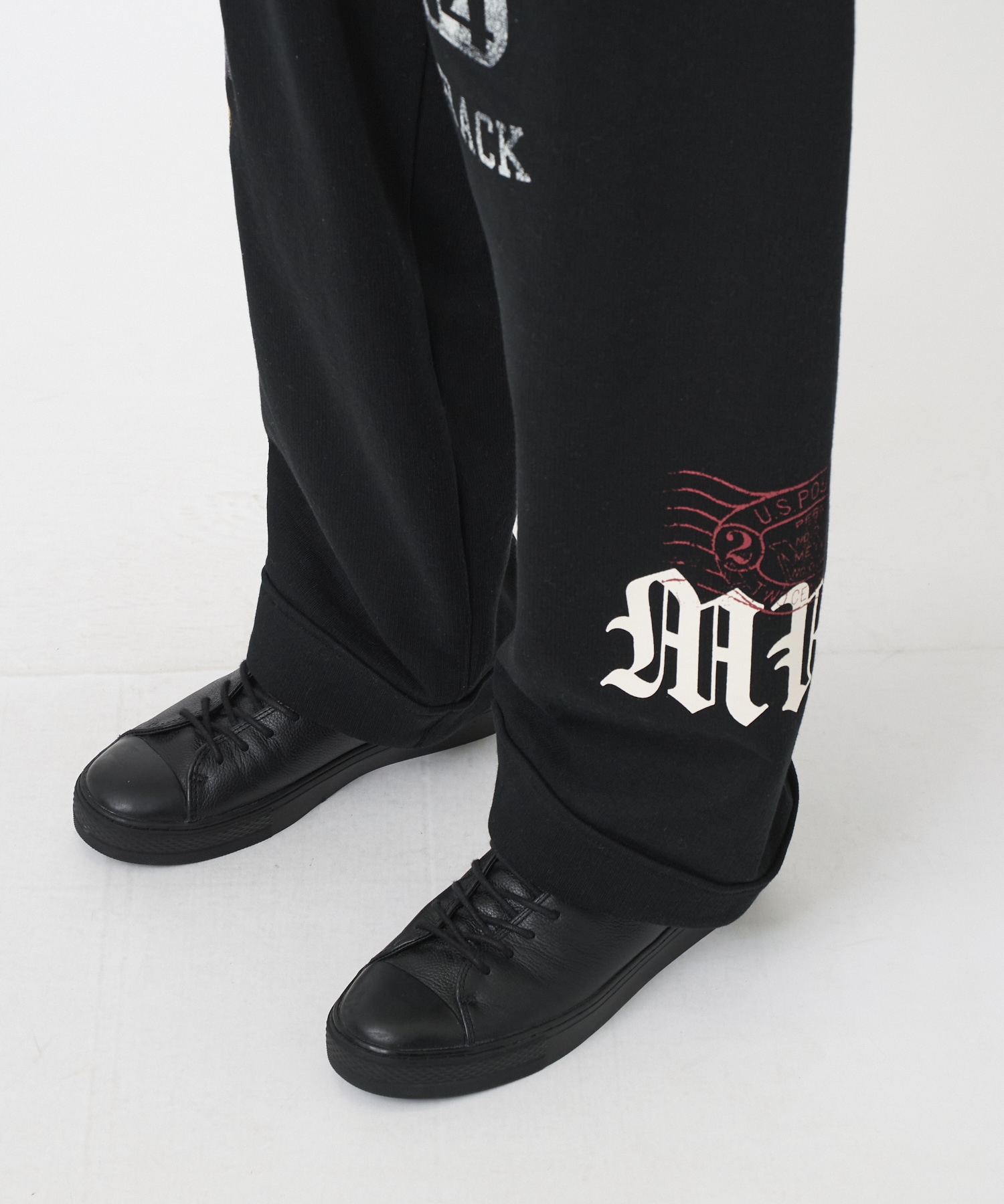 Multi embroidered sweatpants KHOKI