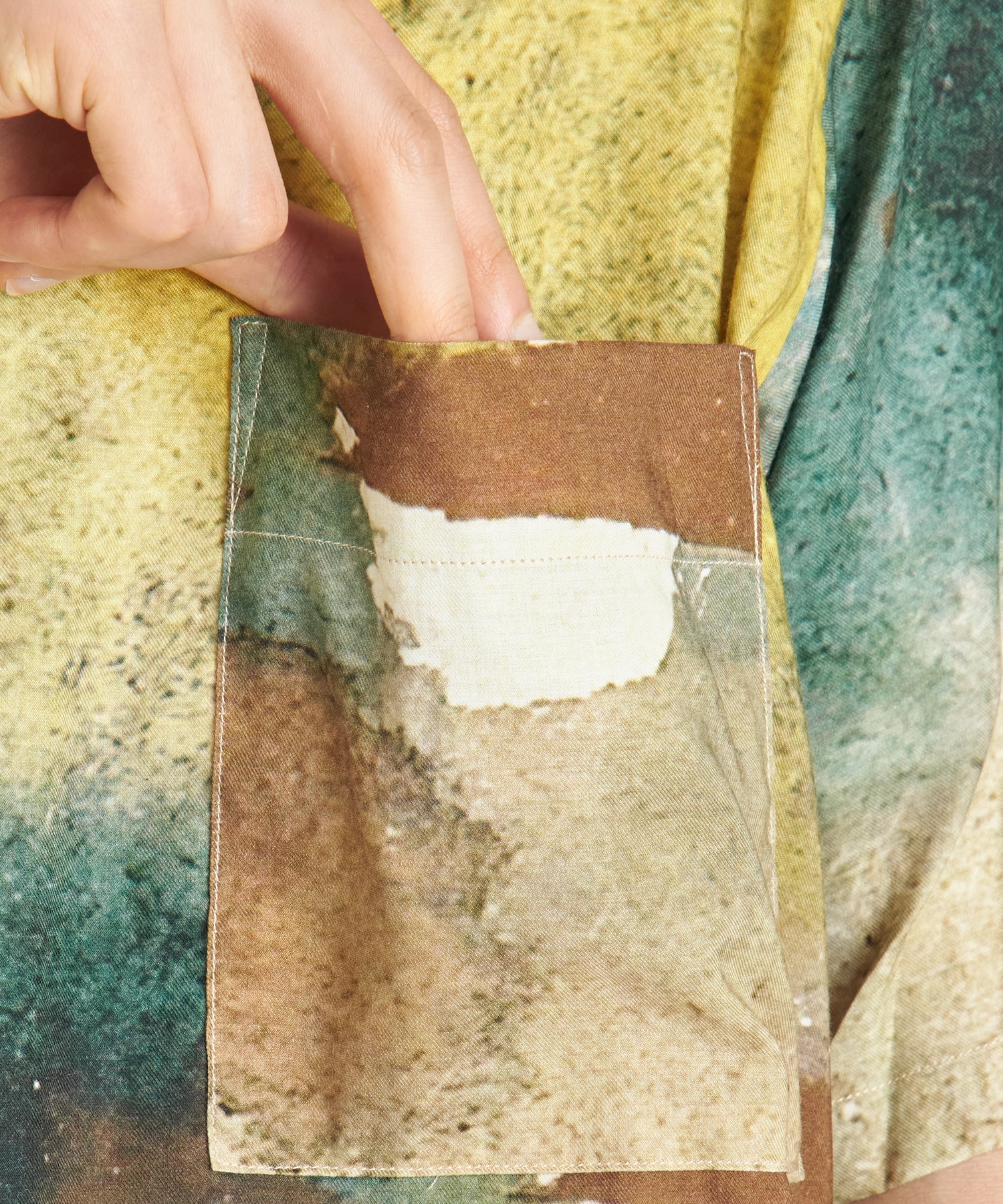 LANDSCAPE PRINTED OPEN COLLAR SHIRT YOKE