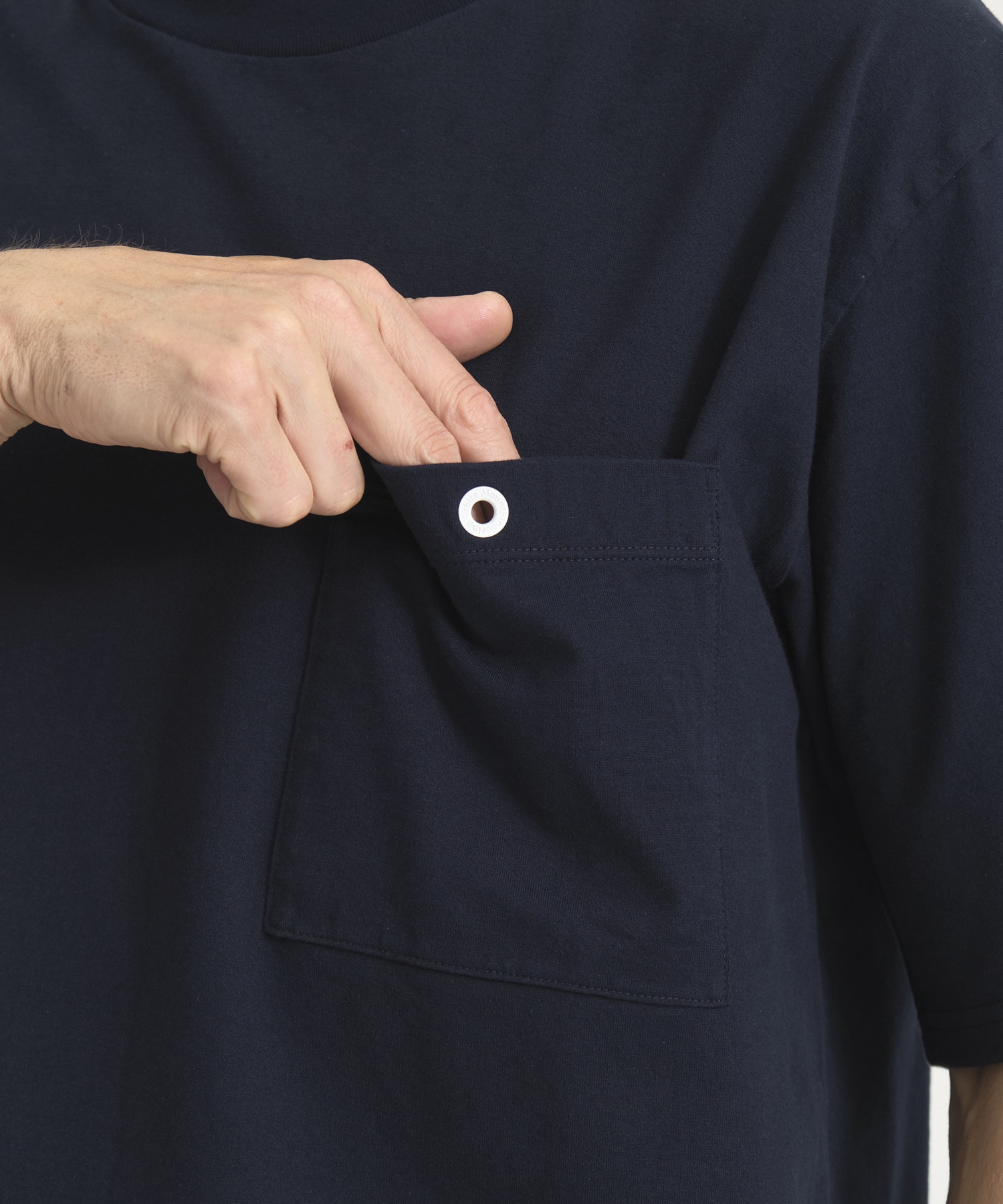 別注 ONE EYELET POCKET TEE White Mountaineering