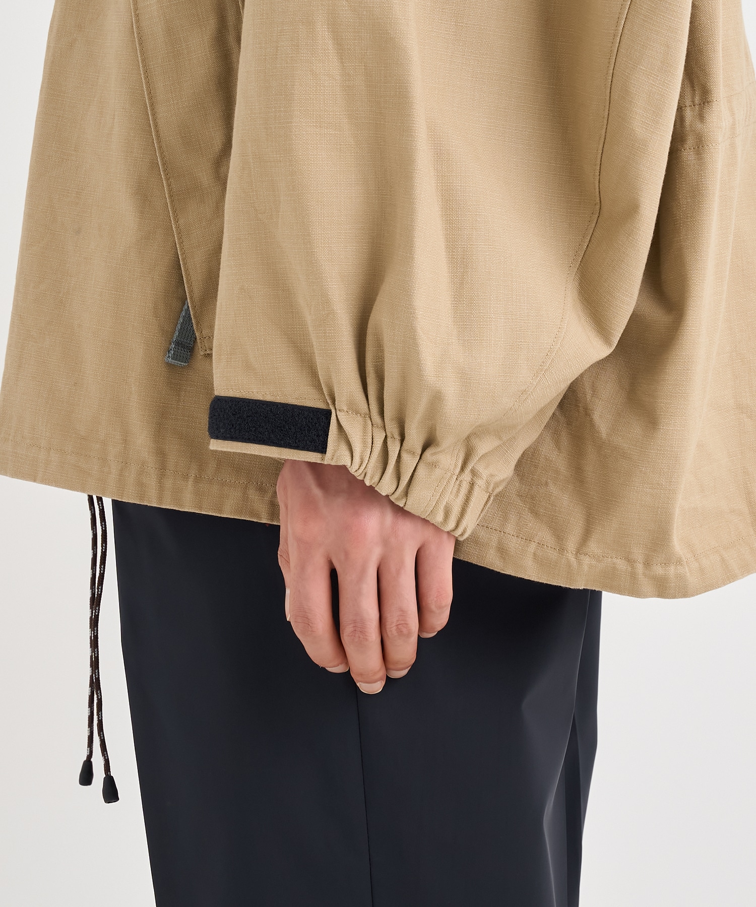 25WBM-G07139 MOUNTAIN PARKA kolor