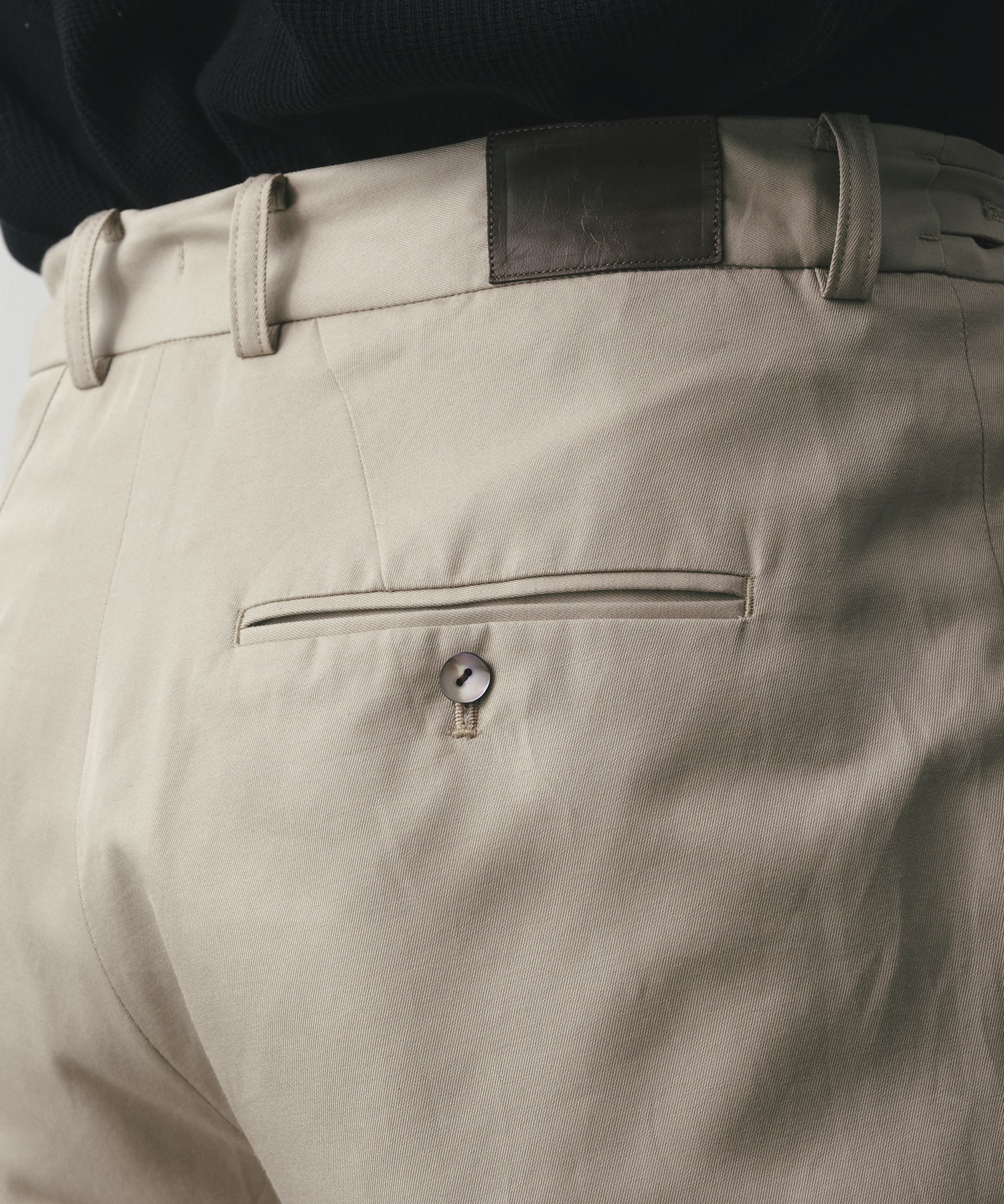 SILK α Chino Trouther SILK α