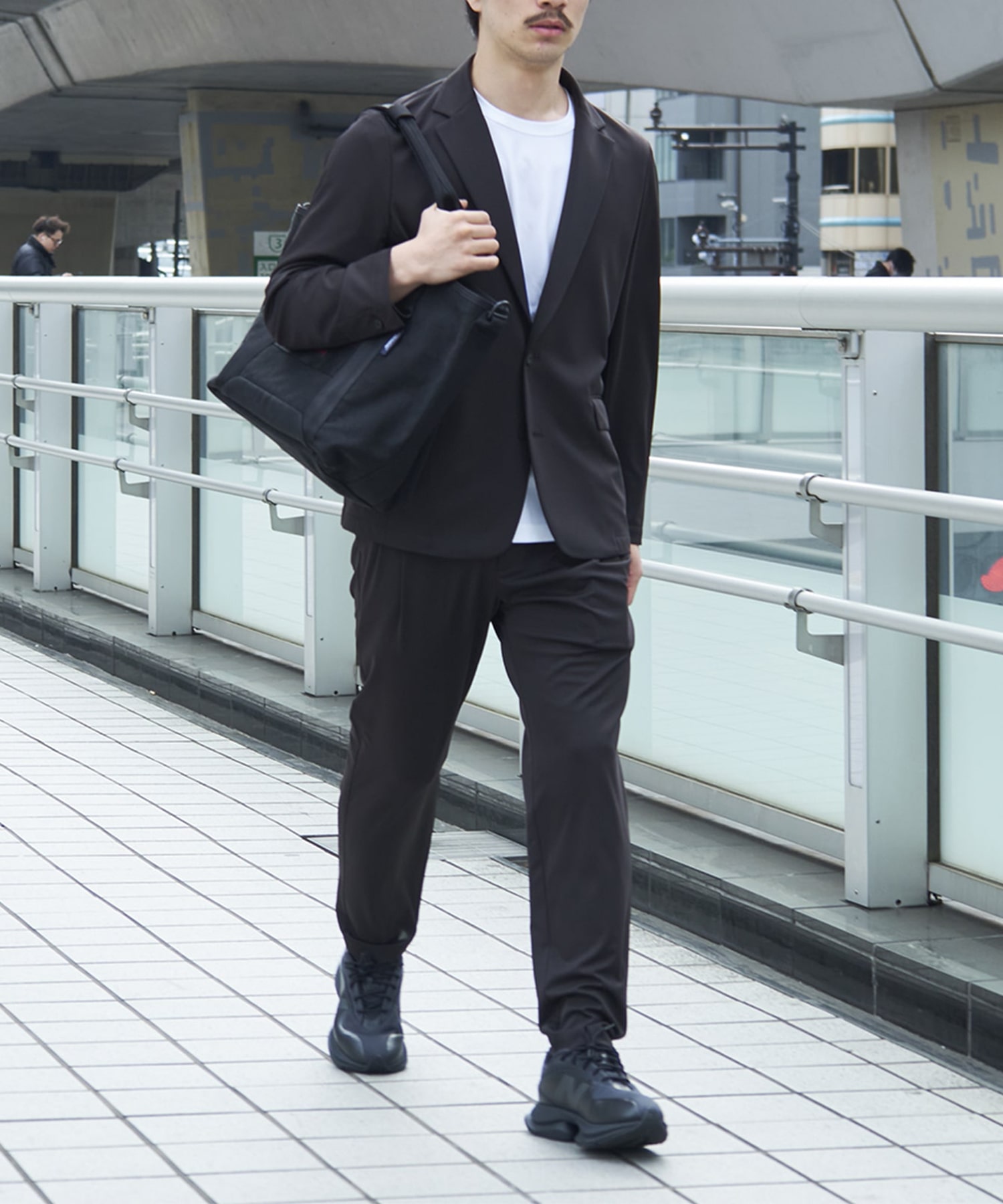 Light Matte Stretch Jersey Easy Tapered Pants THE TOKYO
