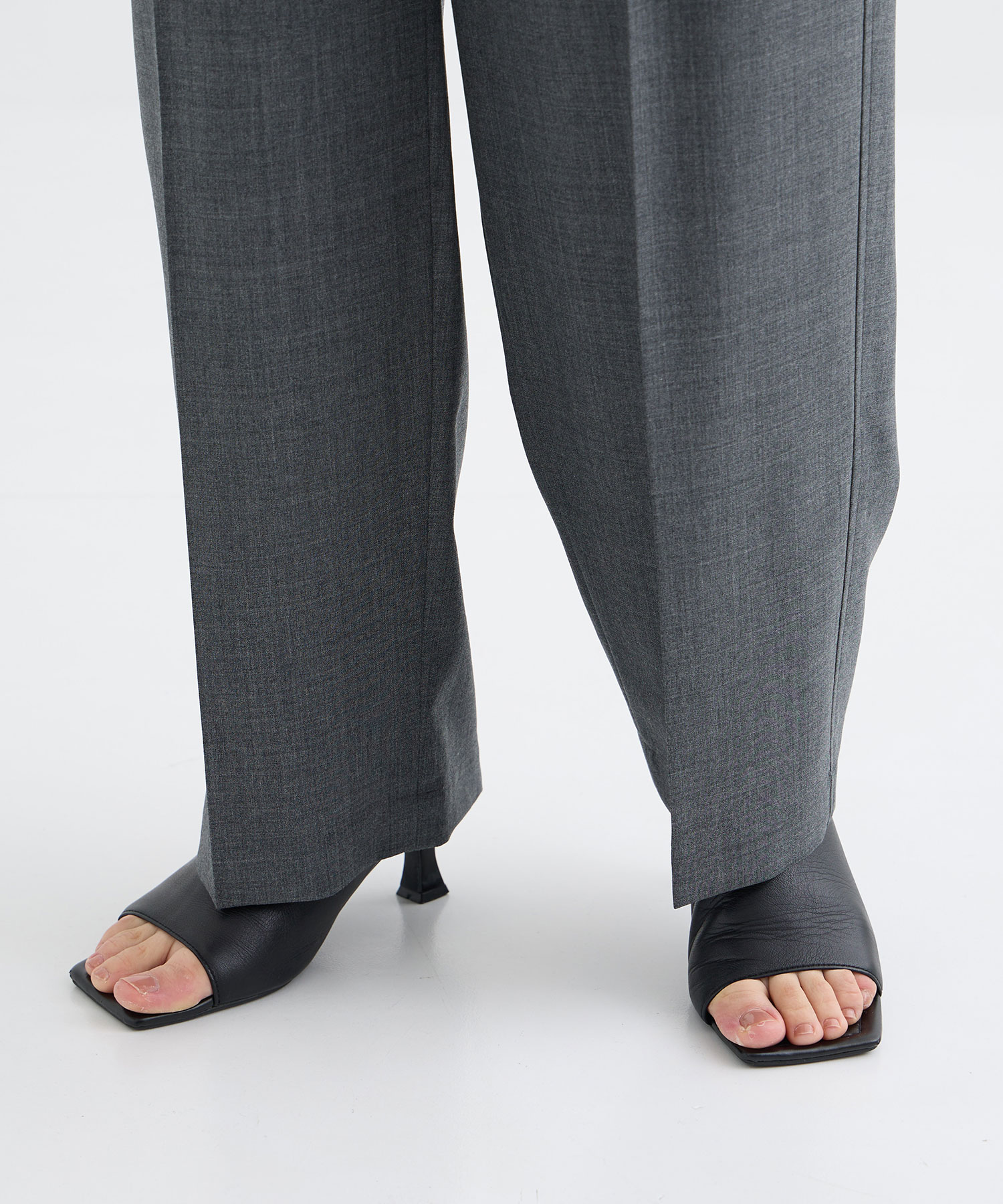 Light Washable Easy Front Tuck Pants THE TOKYO