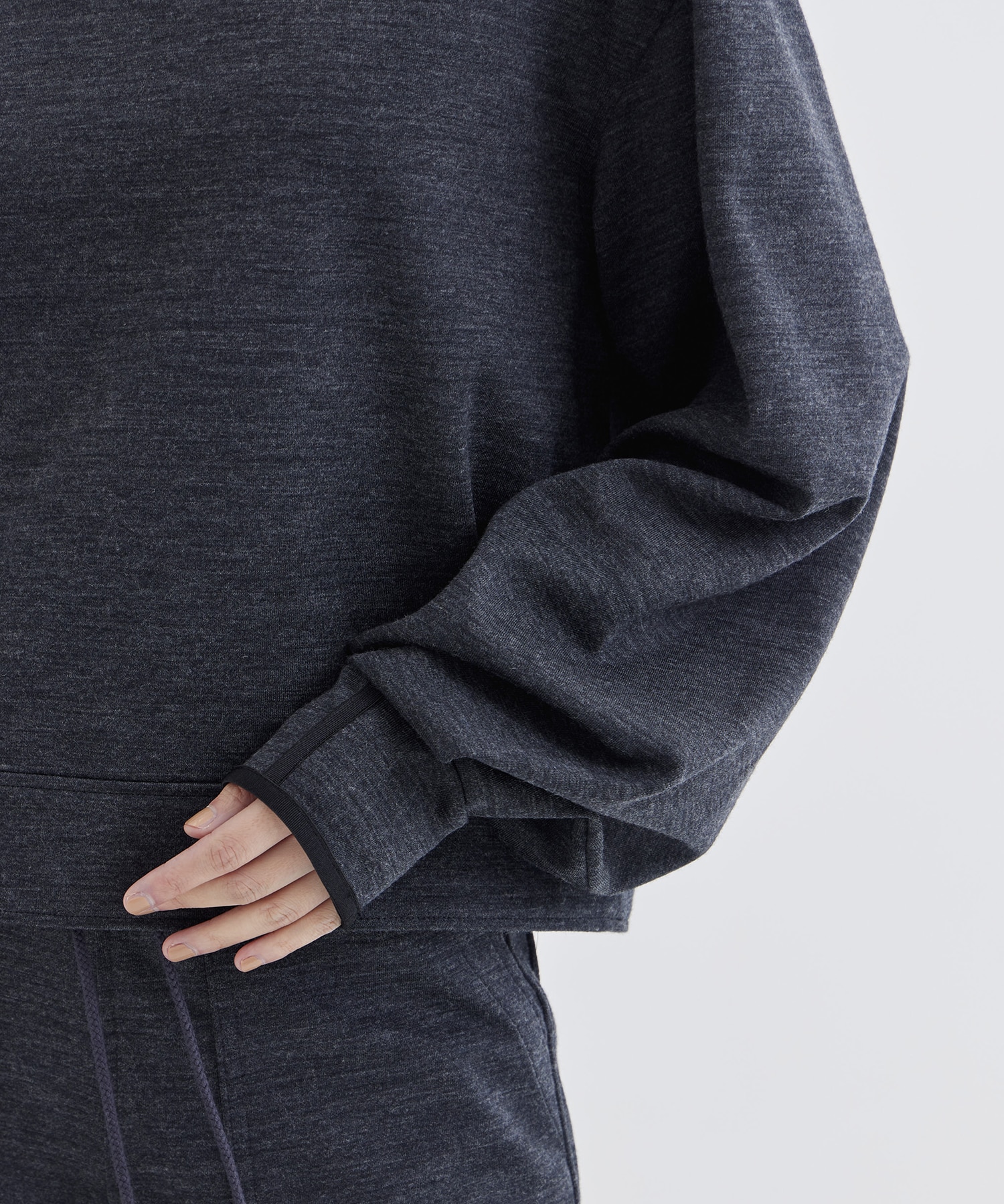 THE SIDE ZIP PULLOVER SHORT T-SHIRT L/S THE RERACS