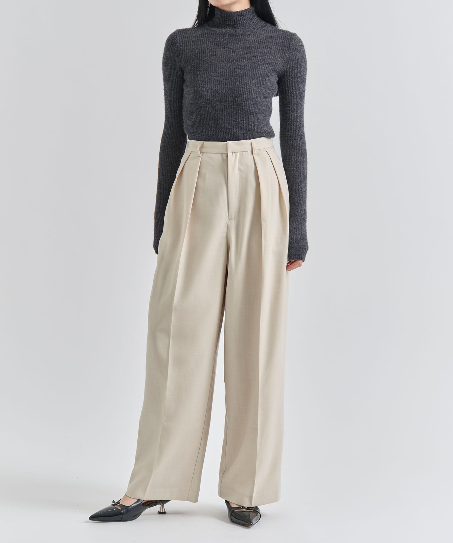 【WEB限定】2tuck cocoon pants Louren