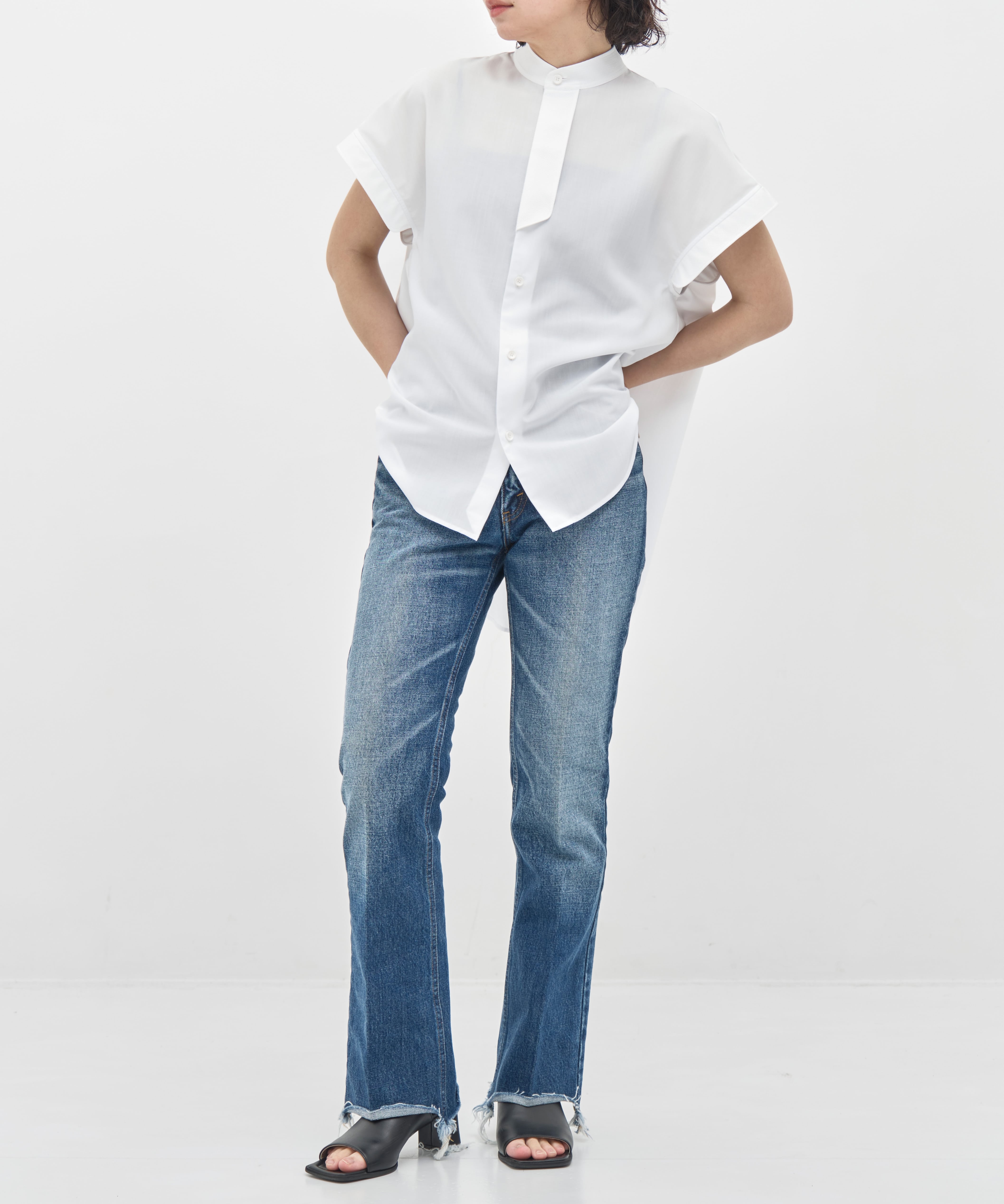 THE PLACKET A LINE SHIRT SLEEVE LESS THE RERACS
