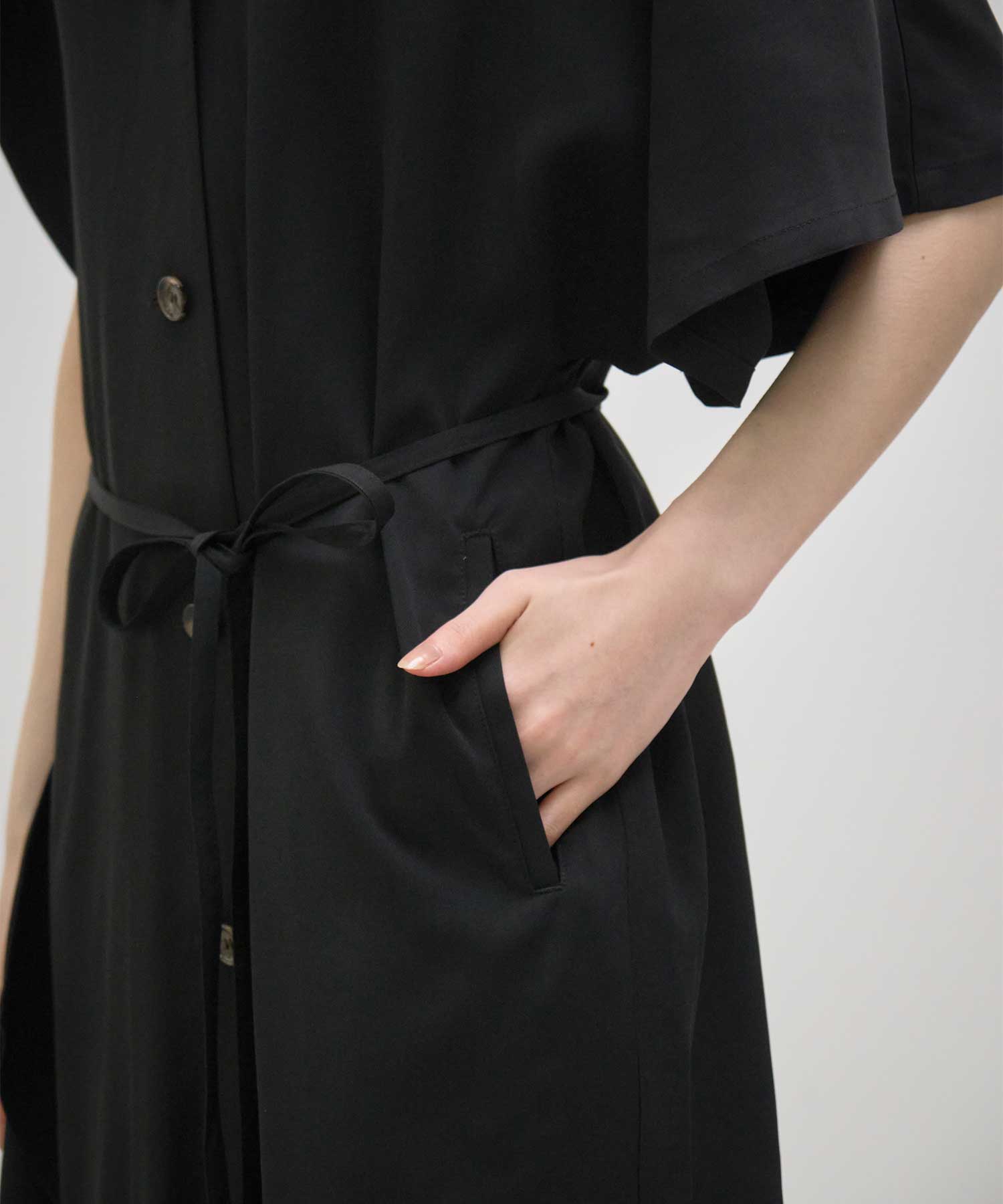 Ana asymmetry dress BK AKIRANAKA