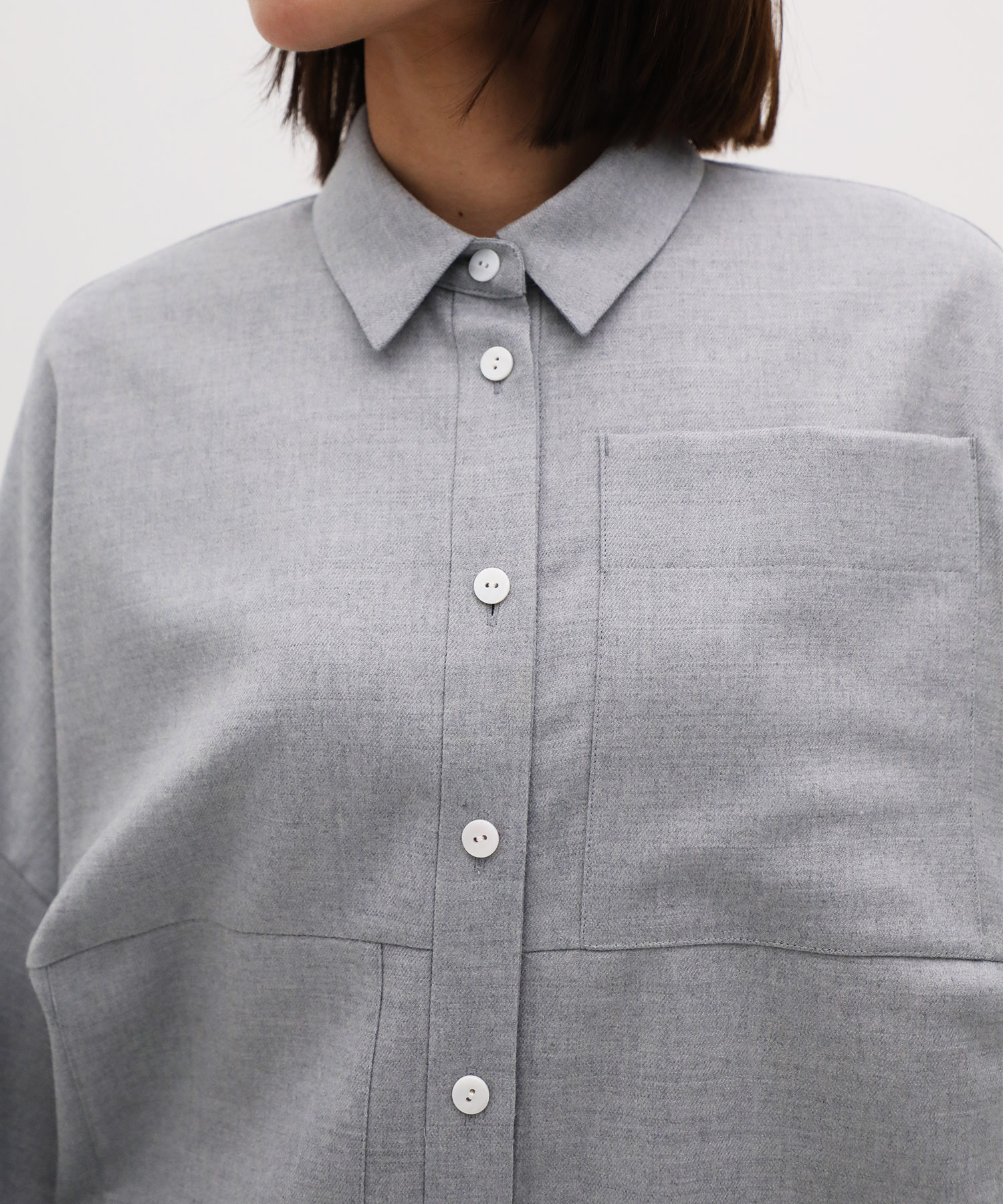 SYMMETRY CROPPED SHIRT ENFOLD
