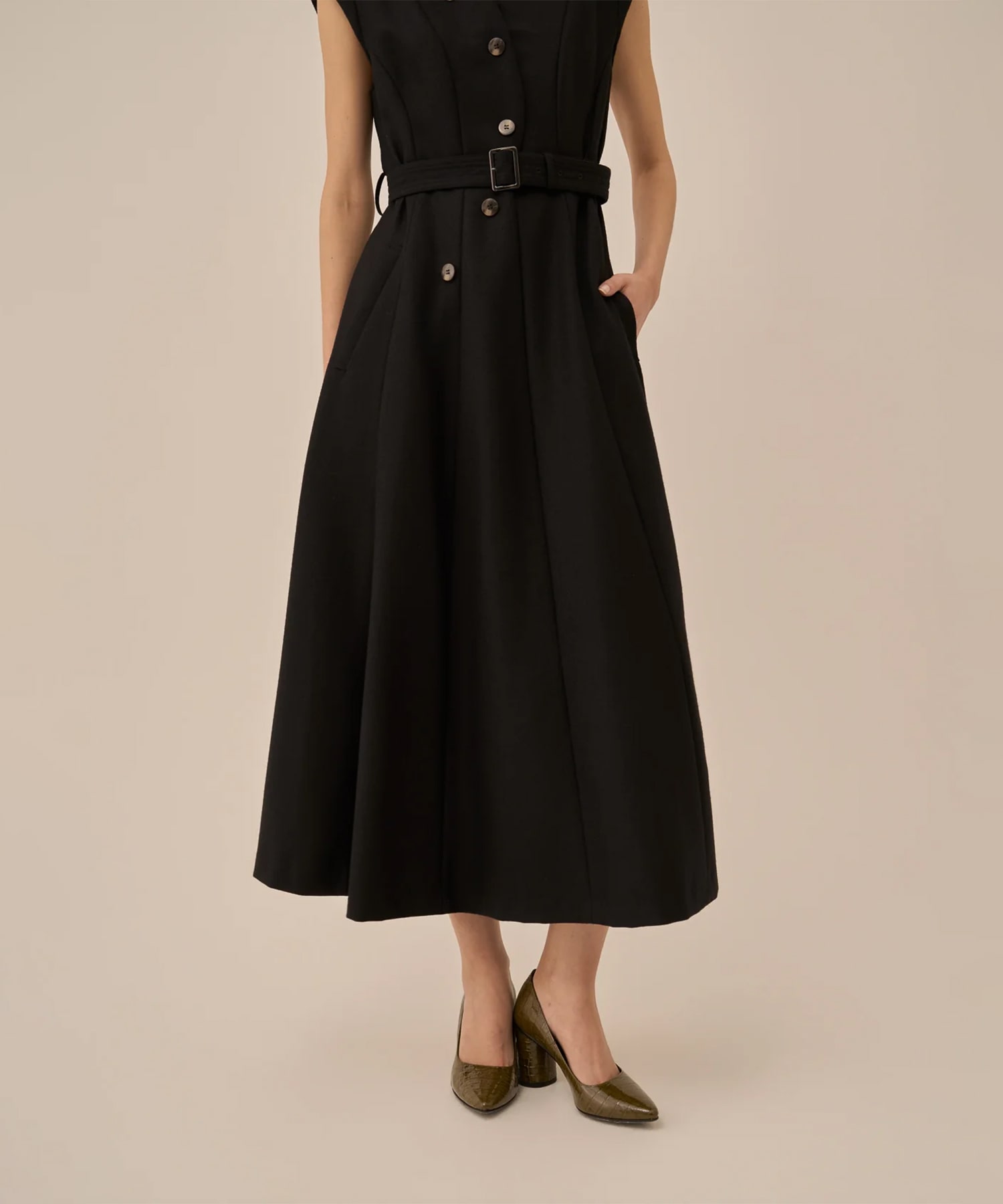 Sesilia dress AKIRANAKA