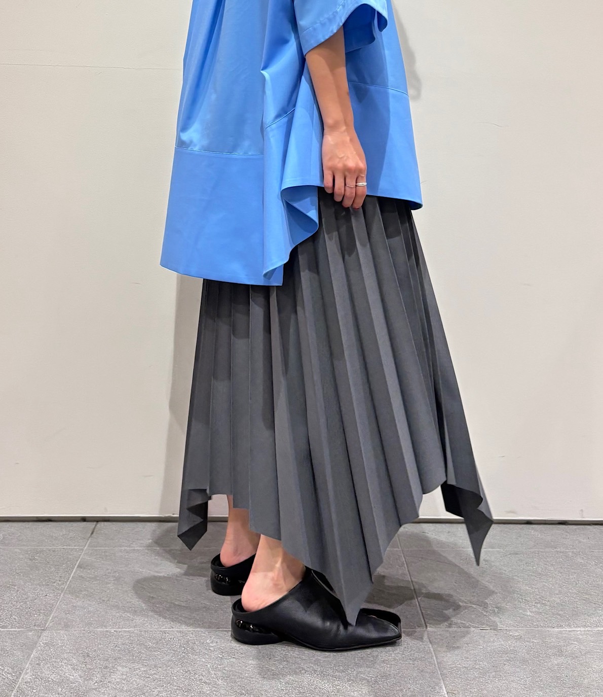 Eliza Pleats Skirt EZUMi