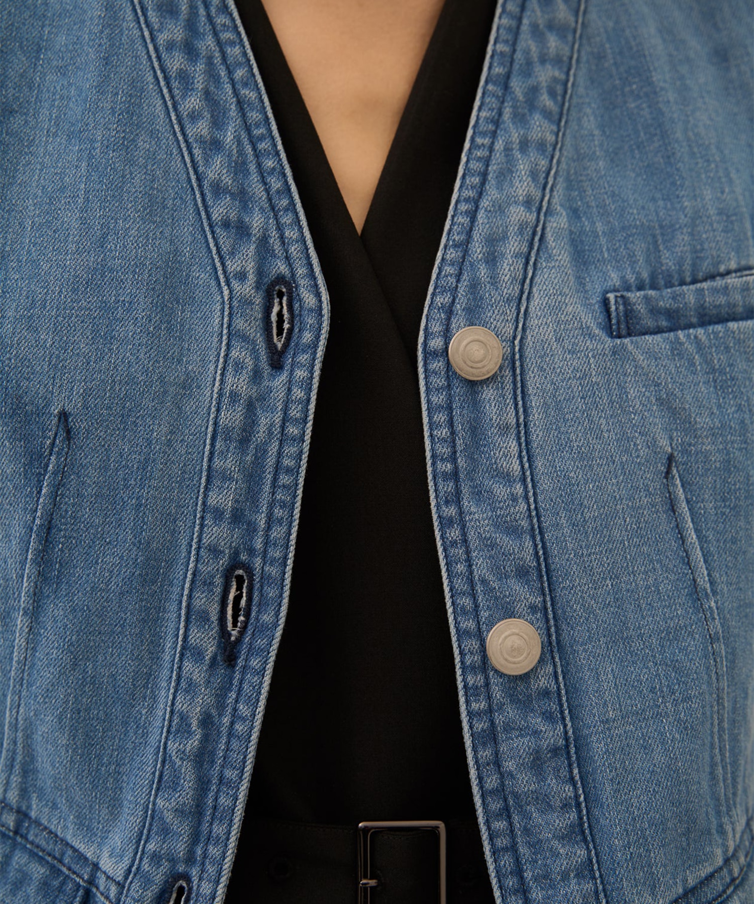 Leona denim jacket AKIRANAKA